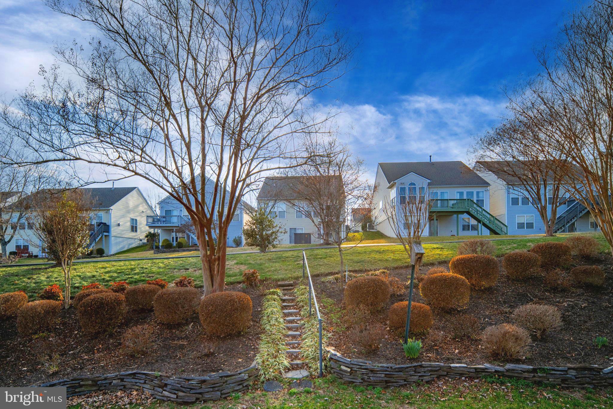 FALLS RUN - Residential