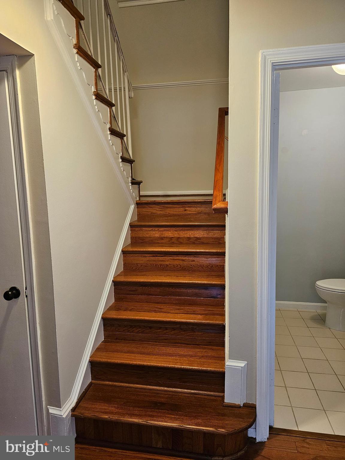 KINGS PARK WEST - Residential Lease