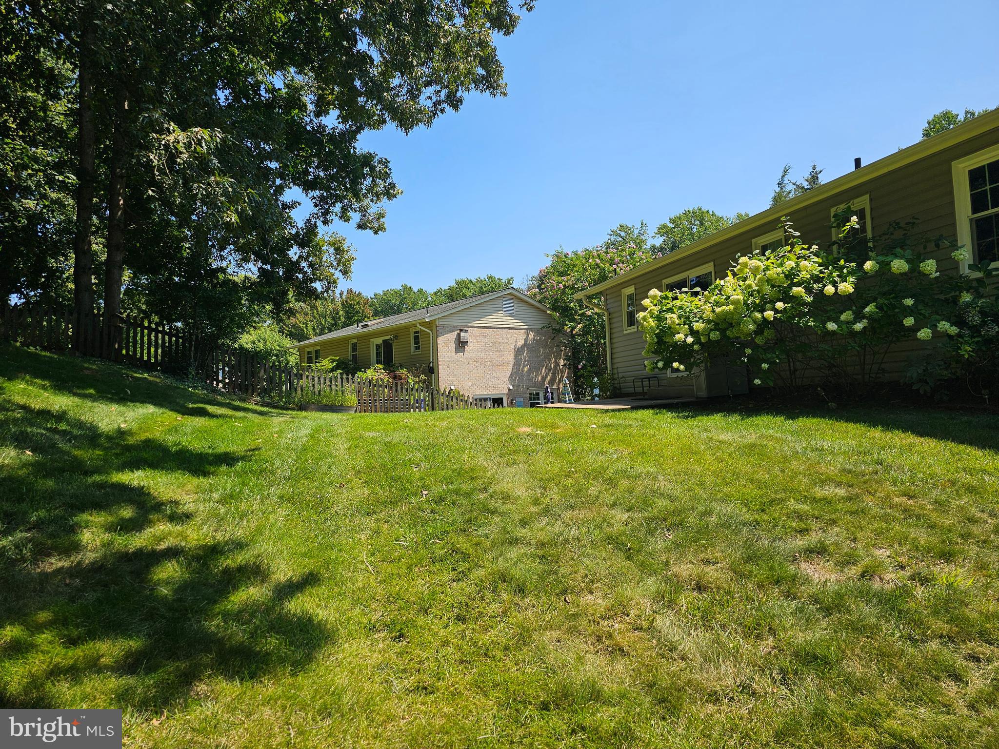 KINGS PARK WEST - Residential Lease