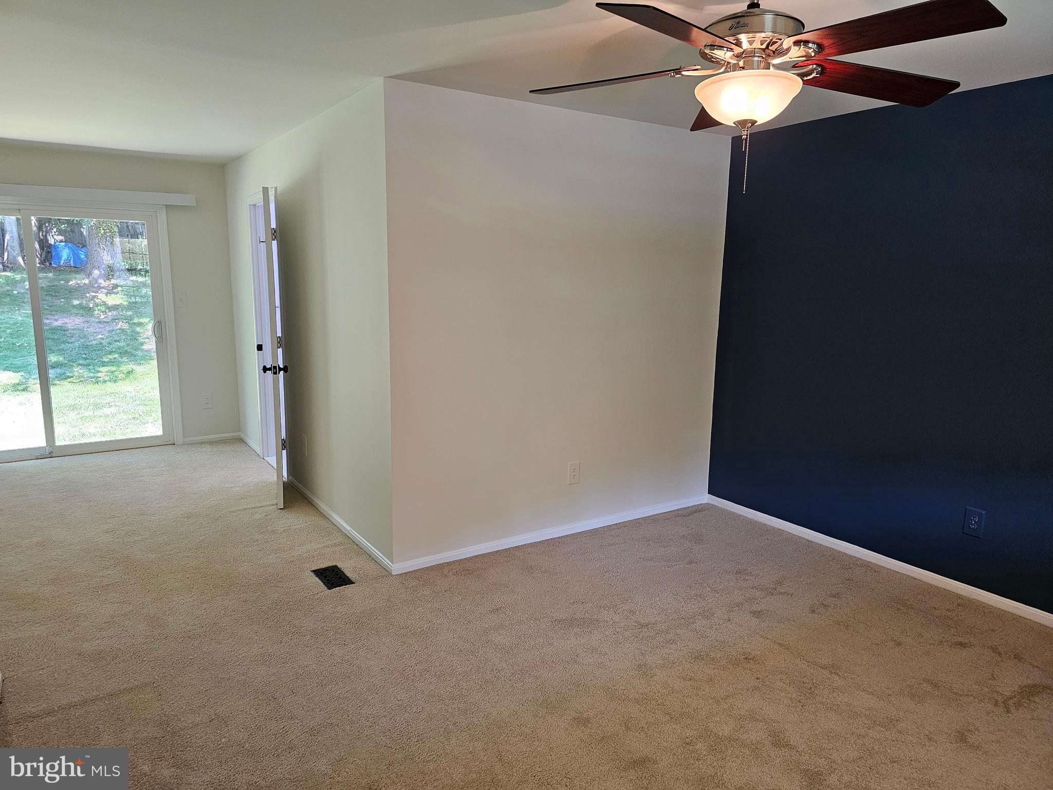 KINGS PARK WEST - Residential Lease