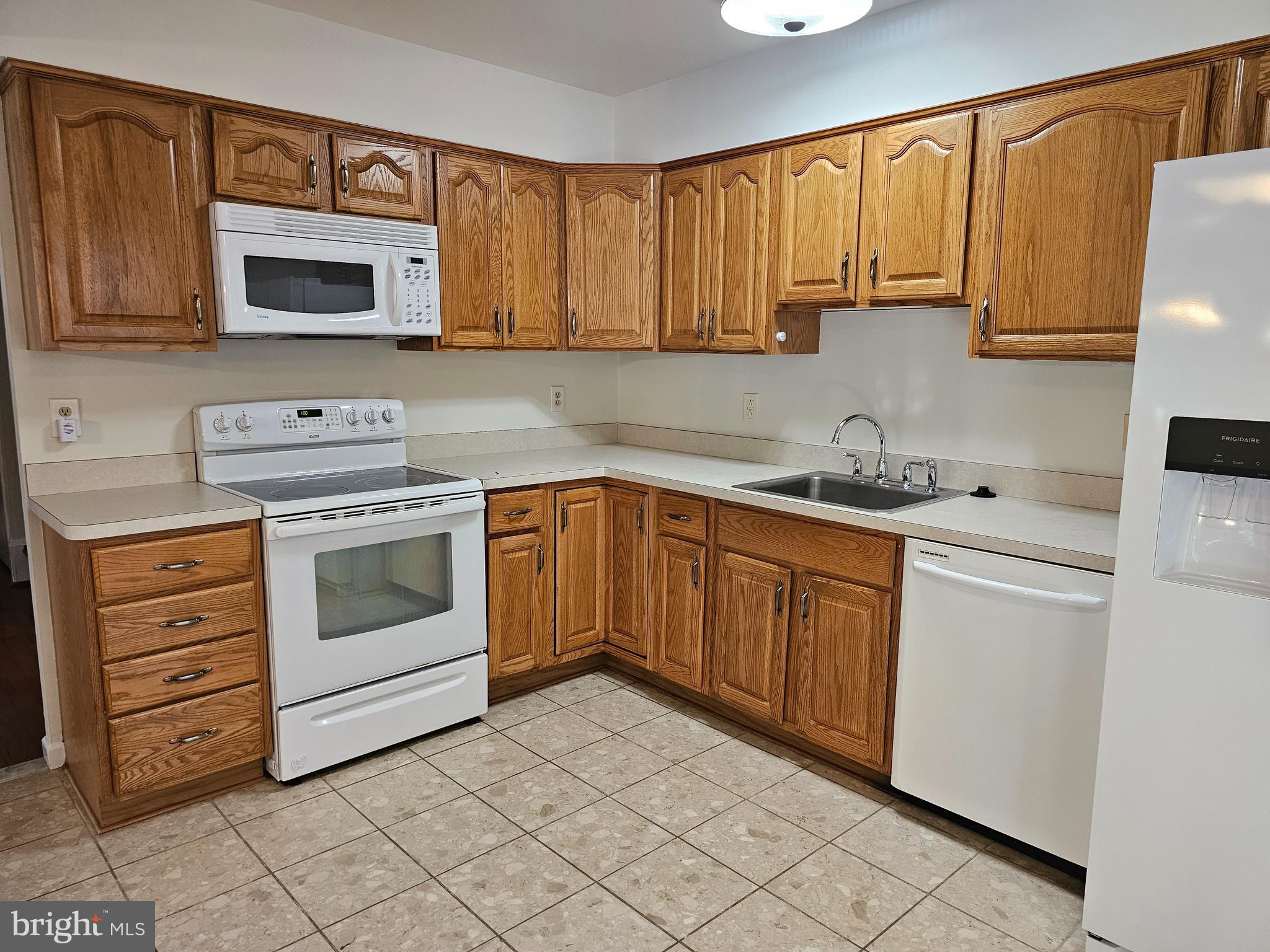 KINGS PARK WEST - Residential Lease