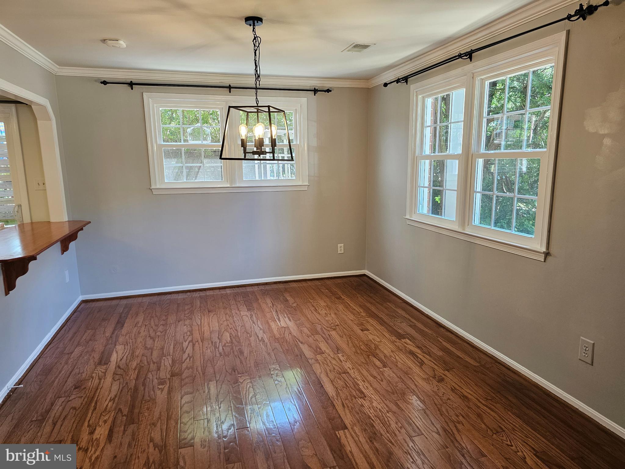 KINGS PARK WEST - Residential Lease