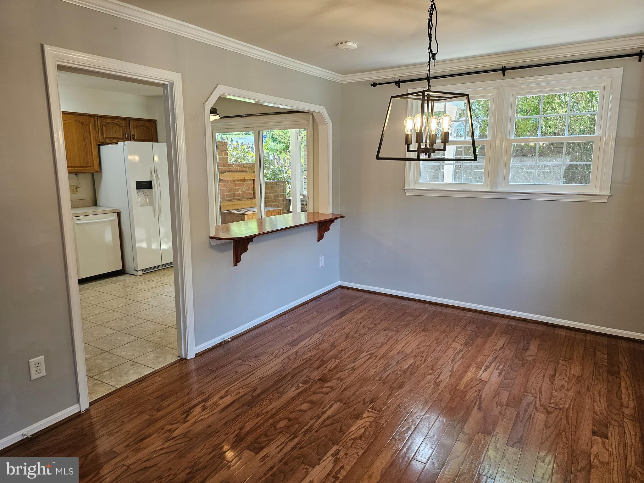 KINGS PARK WEST - Residential Lease