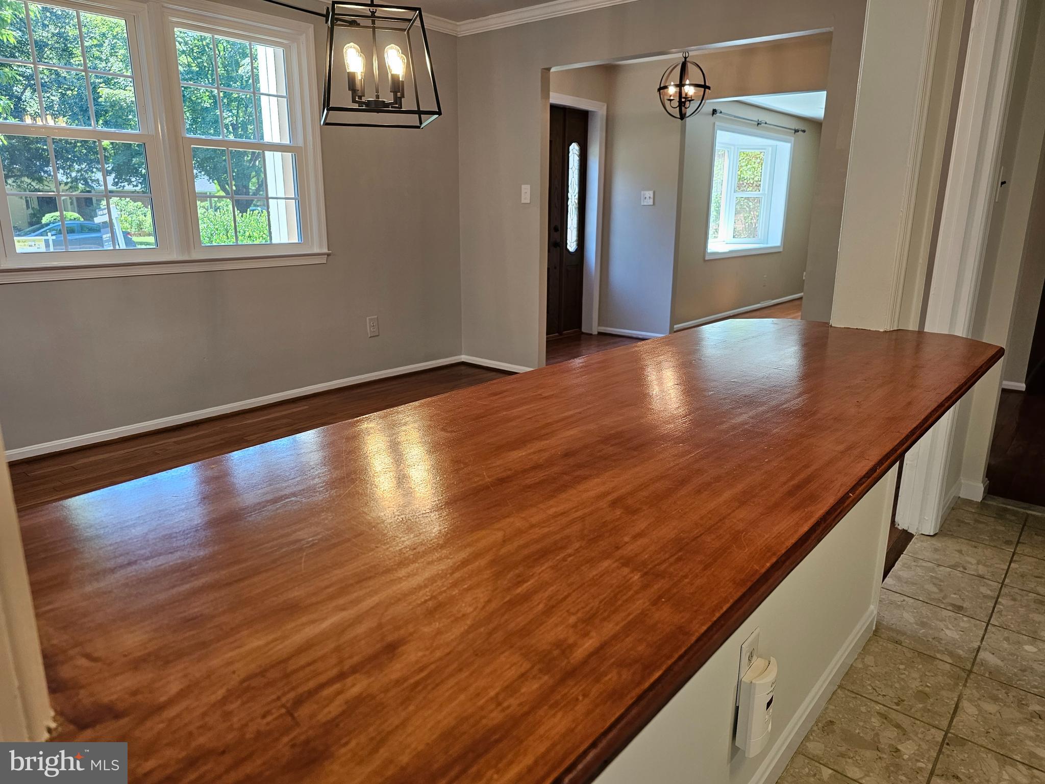 KINGS PARK WEST - Residential Lease