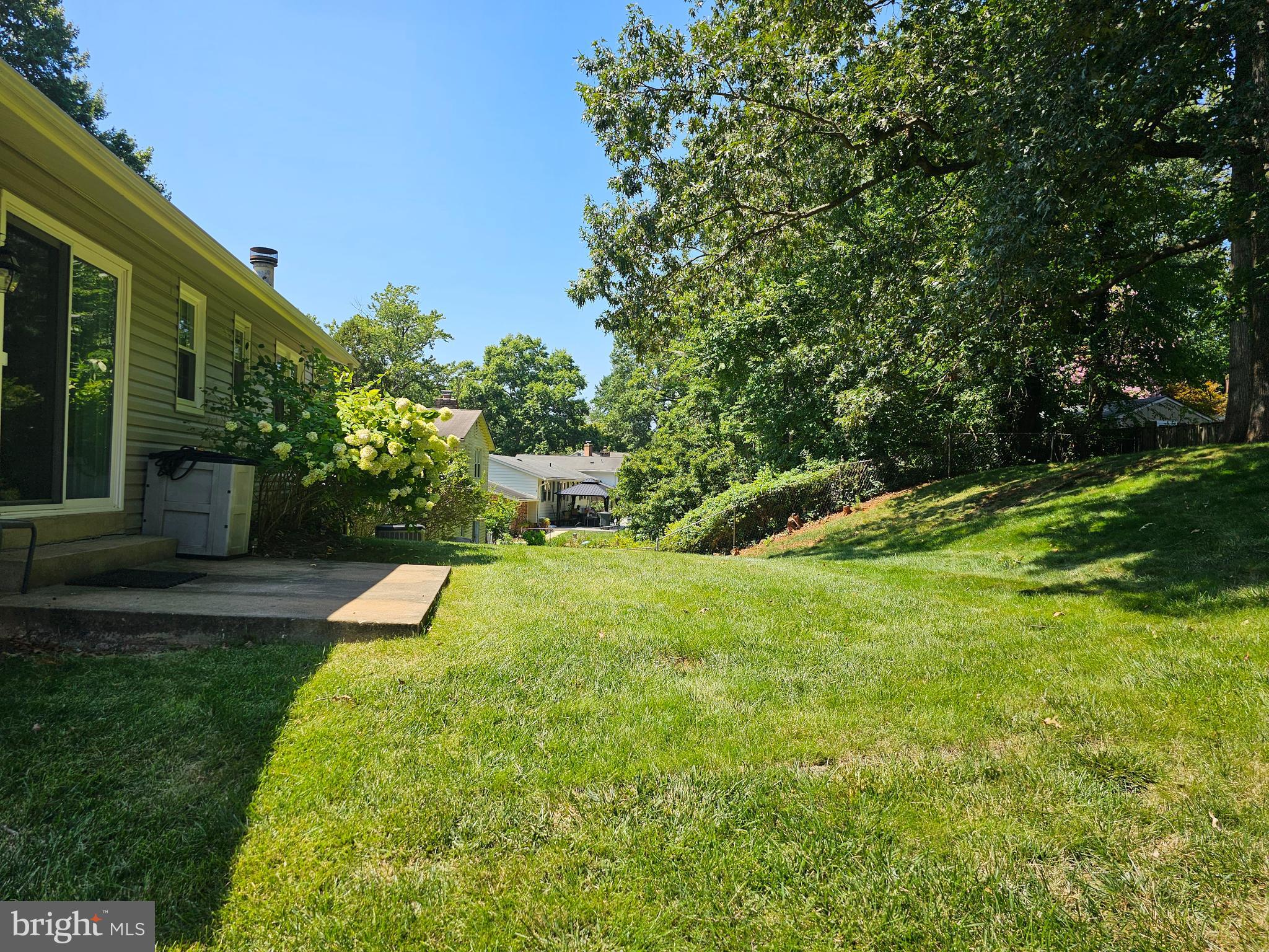 KINGS PARK WEST - Residential Lease