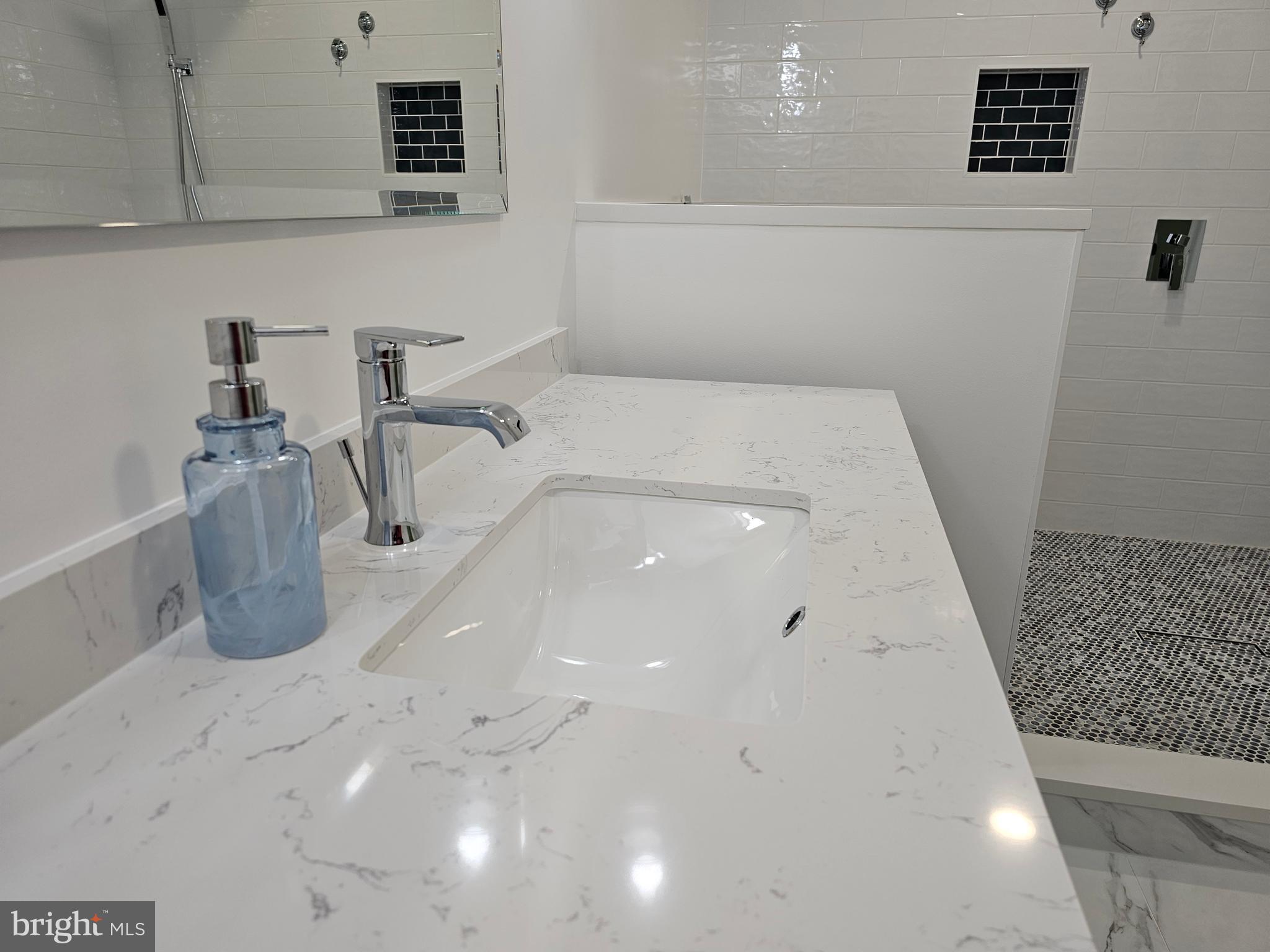 KINGS PARK WEST - Residential Lease