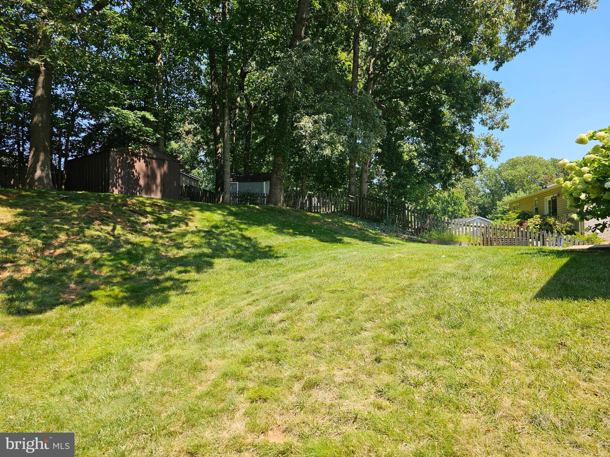 KINGS PARK WEST - Residential Lease