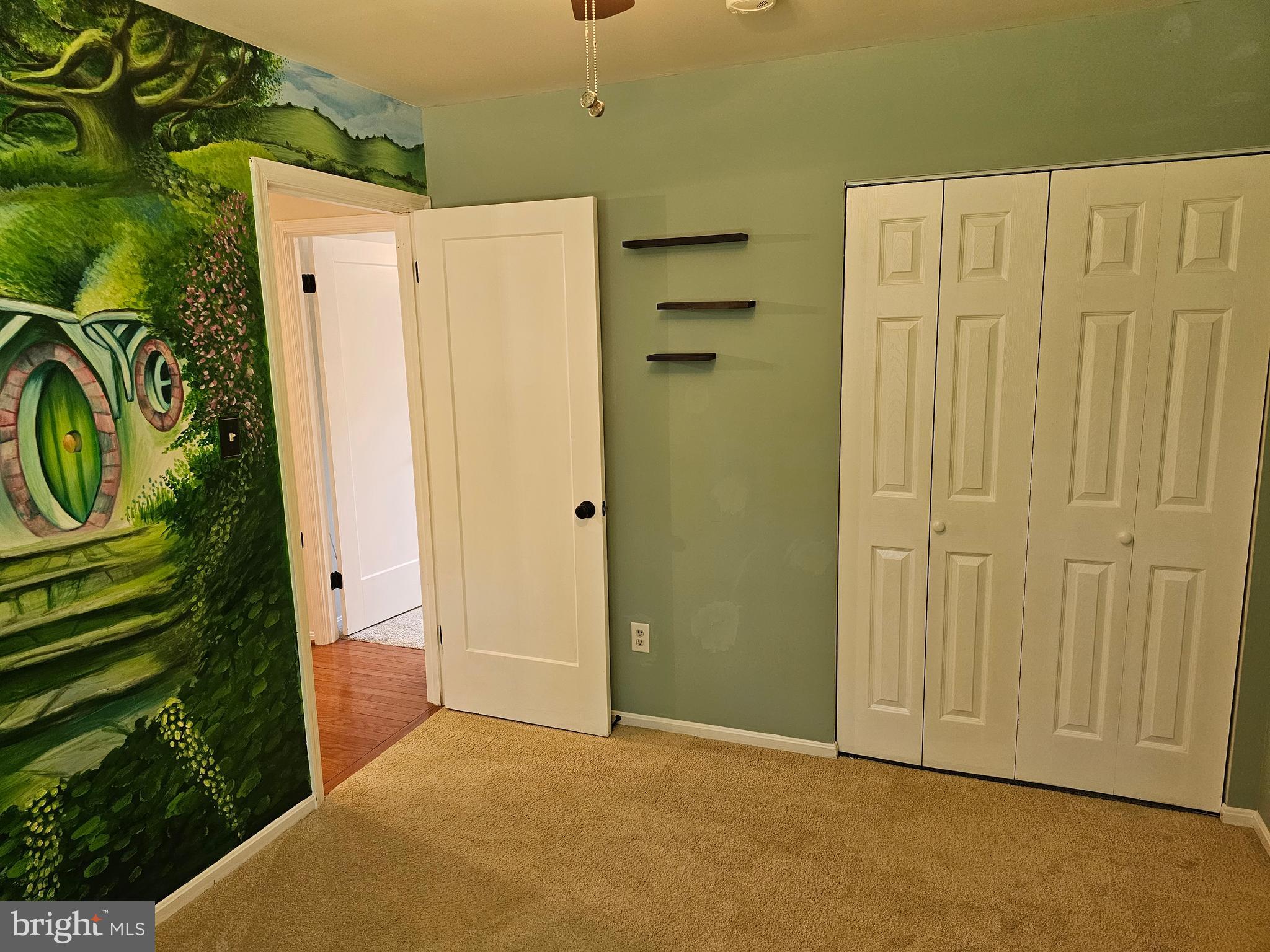 KINGS PARK WEST - Residential Lease