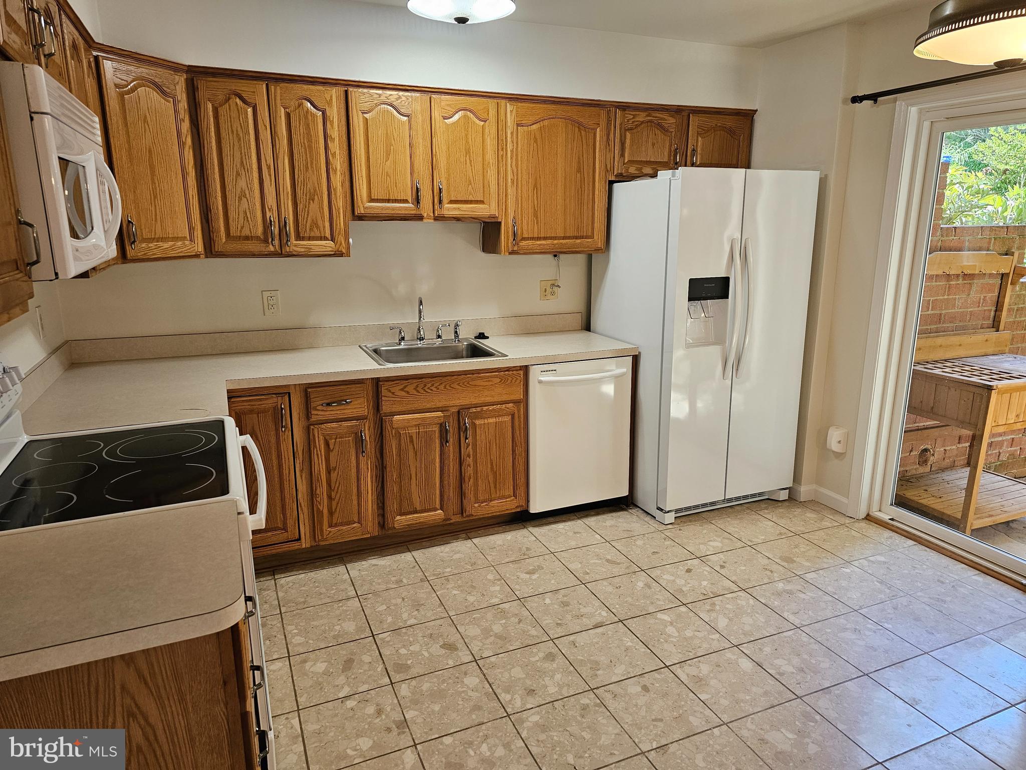 KINGS PARK WEST - Residential Lease