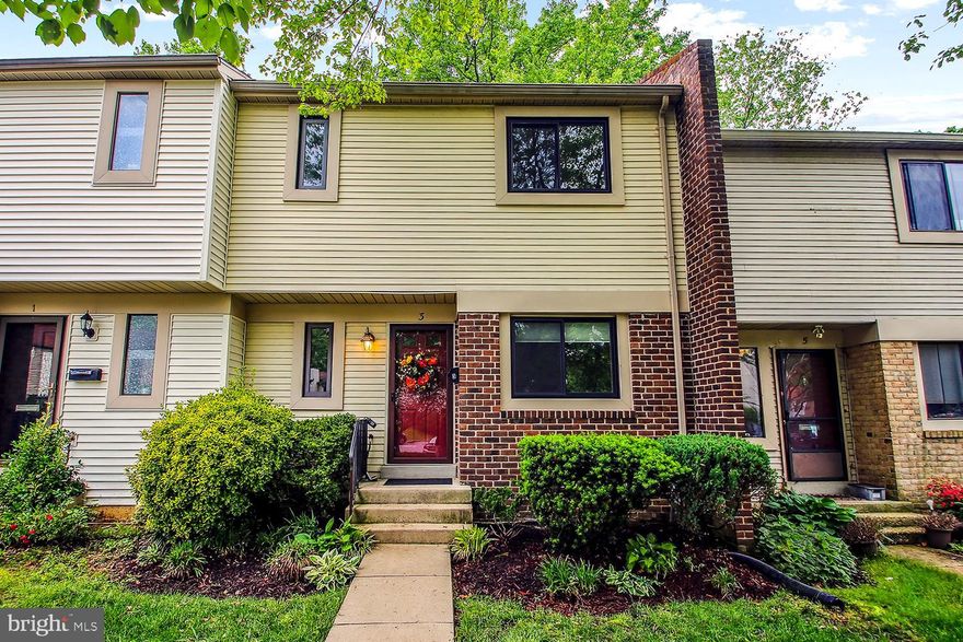 CENTRAL ANNAPOLIS TURNKEY TOWNHOME in popular PAINTER’S HILL with community POOL & TENNIS!  A FABULOUS INVESTMENT OPPORTUNITY!  Mere minutes from Downtown City Dock, the USNA, Westfield & Towne Centre Malls, sports & cultural venues, & commuter RTs 97/50/2.  Brick & siding interior Townhome with rear dining deck & privacy fenced courtyard backing to trees.  UPDATED decorator neutral paint palette & carpeting for any décor!  Open concept main level with combined Living/Dining Rooms sharing fireplace ambiance & deck access.  Celebrate the seasons!  Crisp dine-in Kitchen & Half Bath.  Upper level Primary BR with ensuite Bath; 2 additional BRs & Full Family Bath.  FUN finished lower level Rec Room with Kitchenette & courtyard walk-out, Full Bath, & Laundry/storage area.  2 Paved lot assigned parking spaces. Attend Navy football games, crack crabs, and go sailing on the Bay!  BECOME A TRUE ANNAPOLITAN!