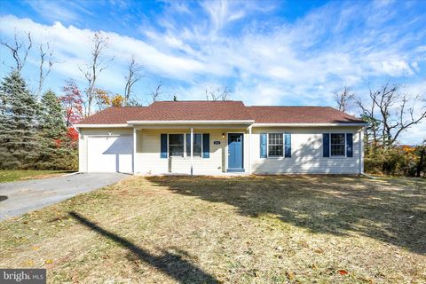 454 STONE CHURCH ROAD CARLISLE PA 17015