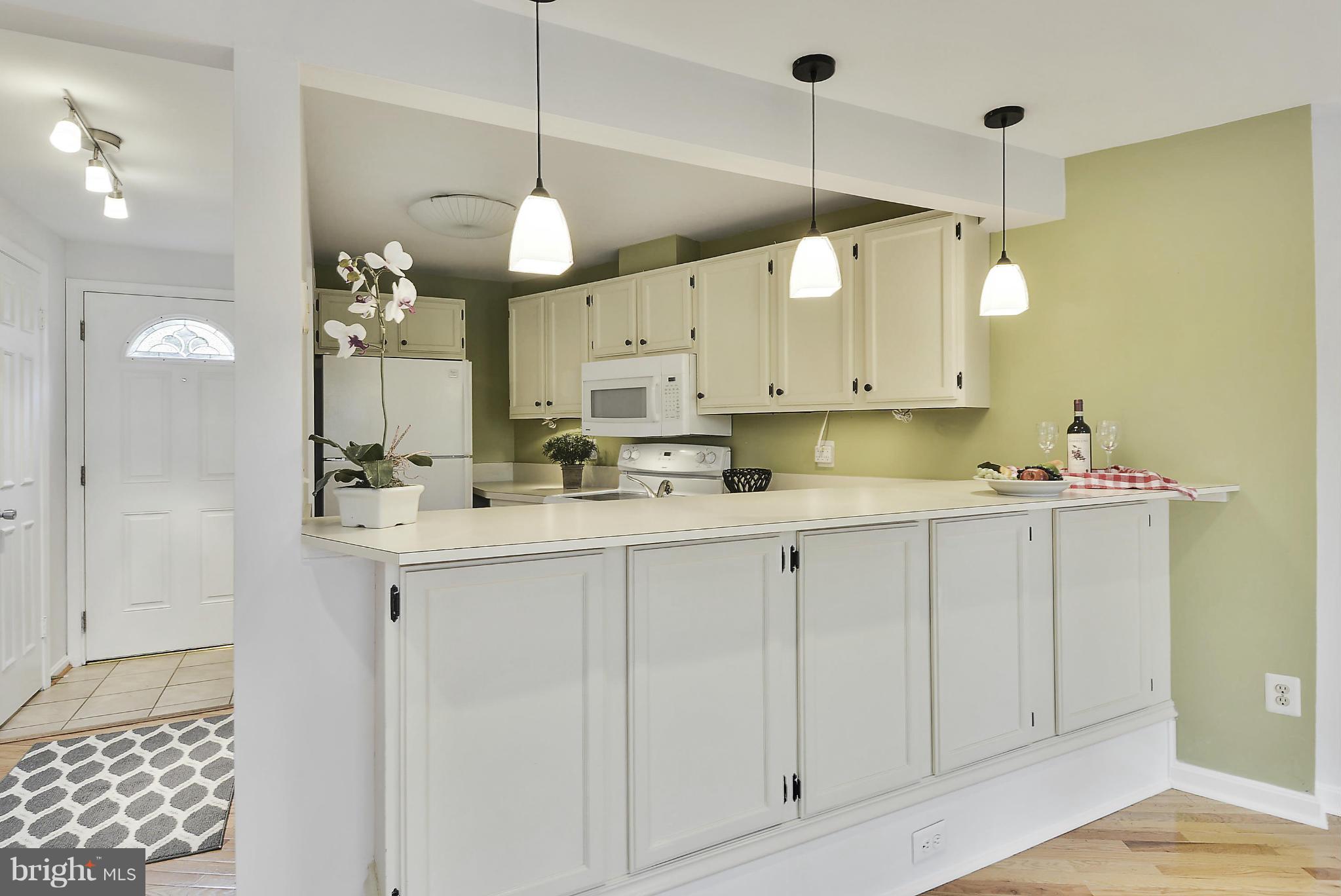 RESTON - Residential