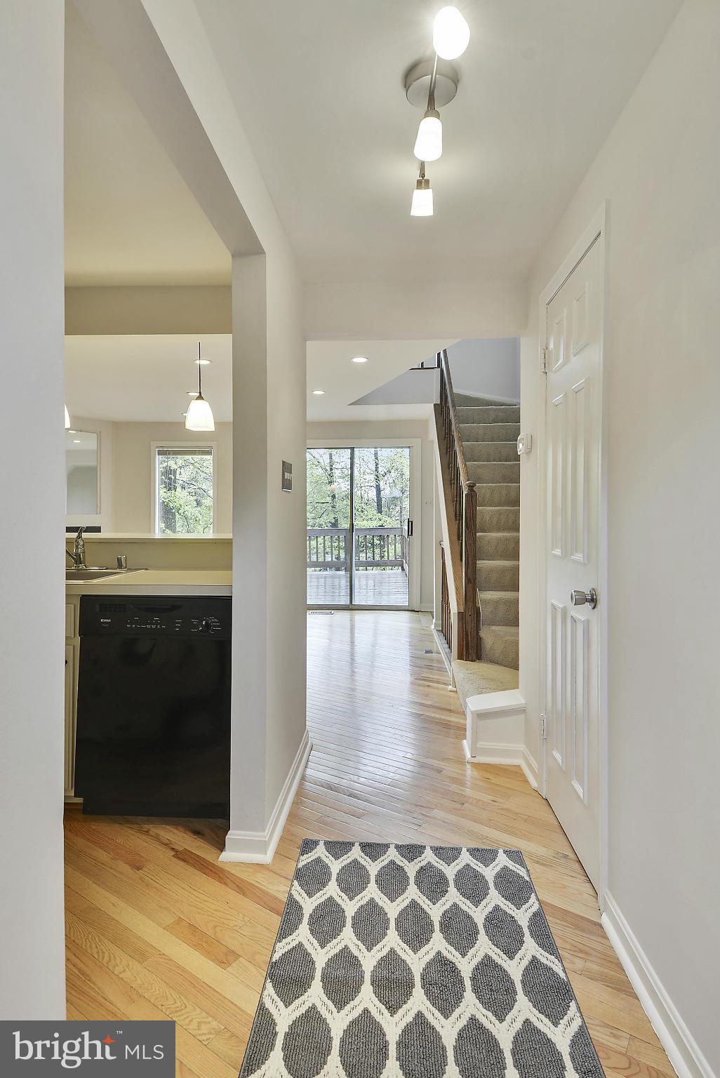 RESTON - Residential