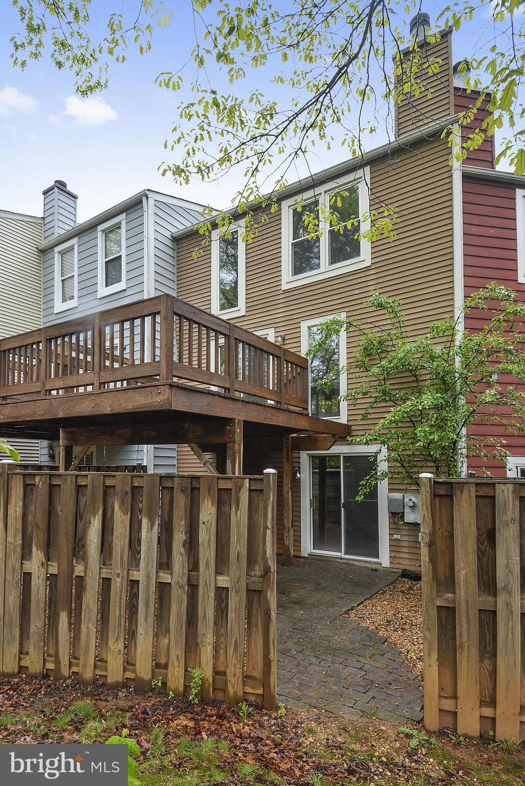 RESTON - Residential