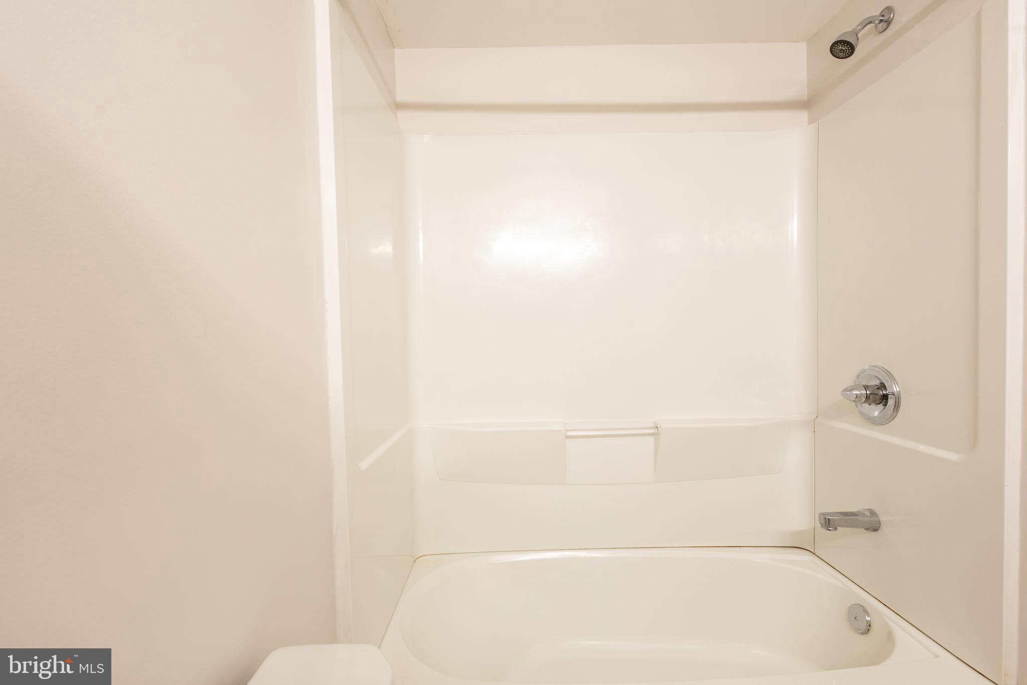 HICKORY RIDGE - Residential Lease