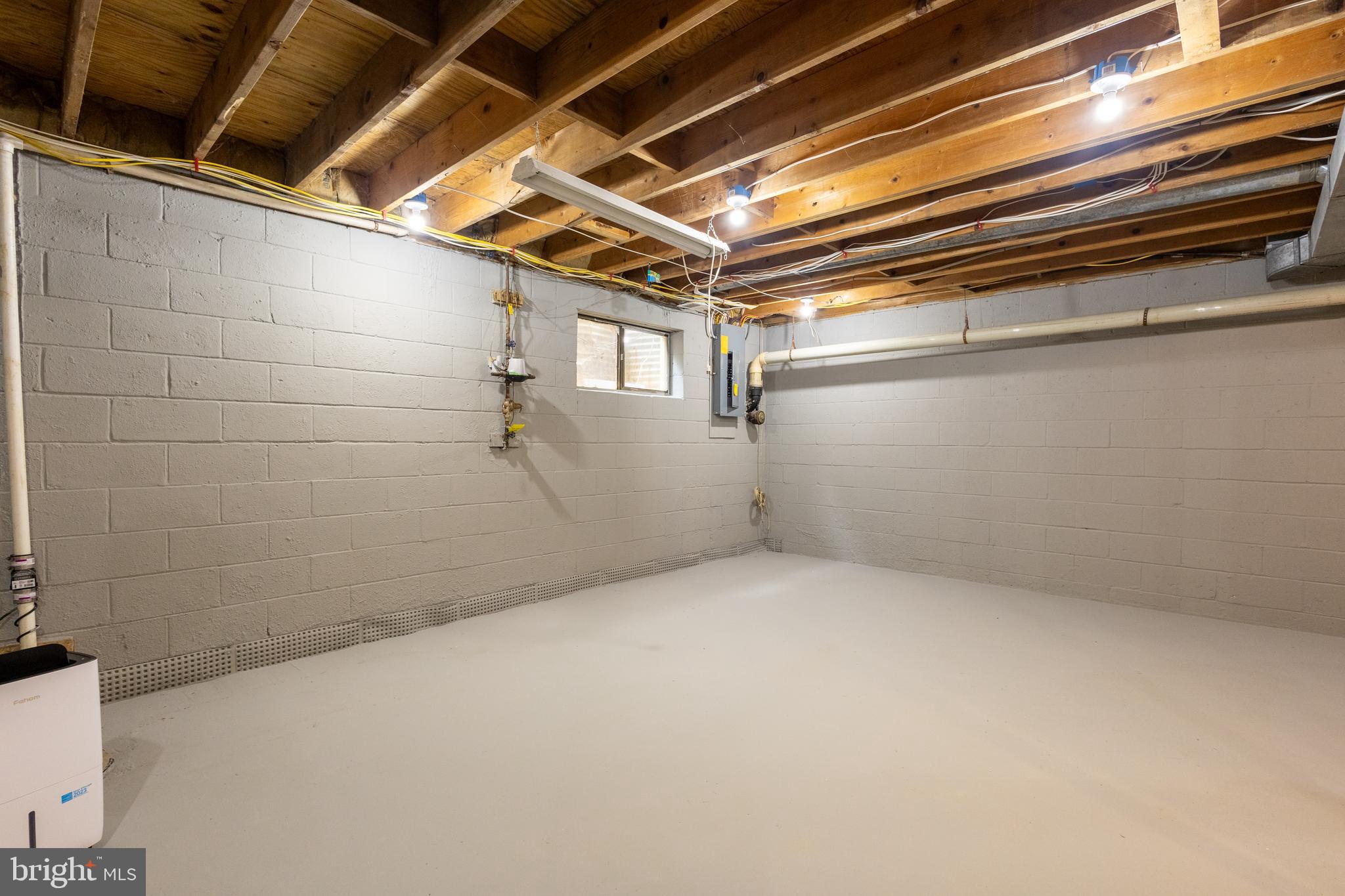 HICKORY RIDGE - Residential Lease