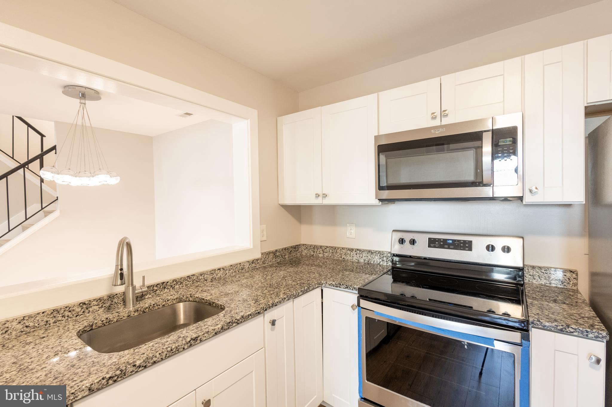 HICKORY RIDGE - Residential Lease