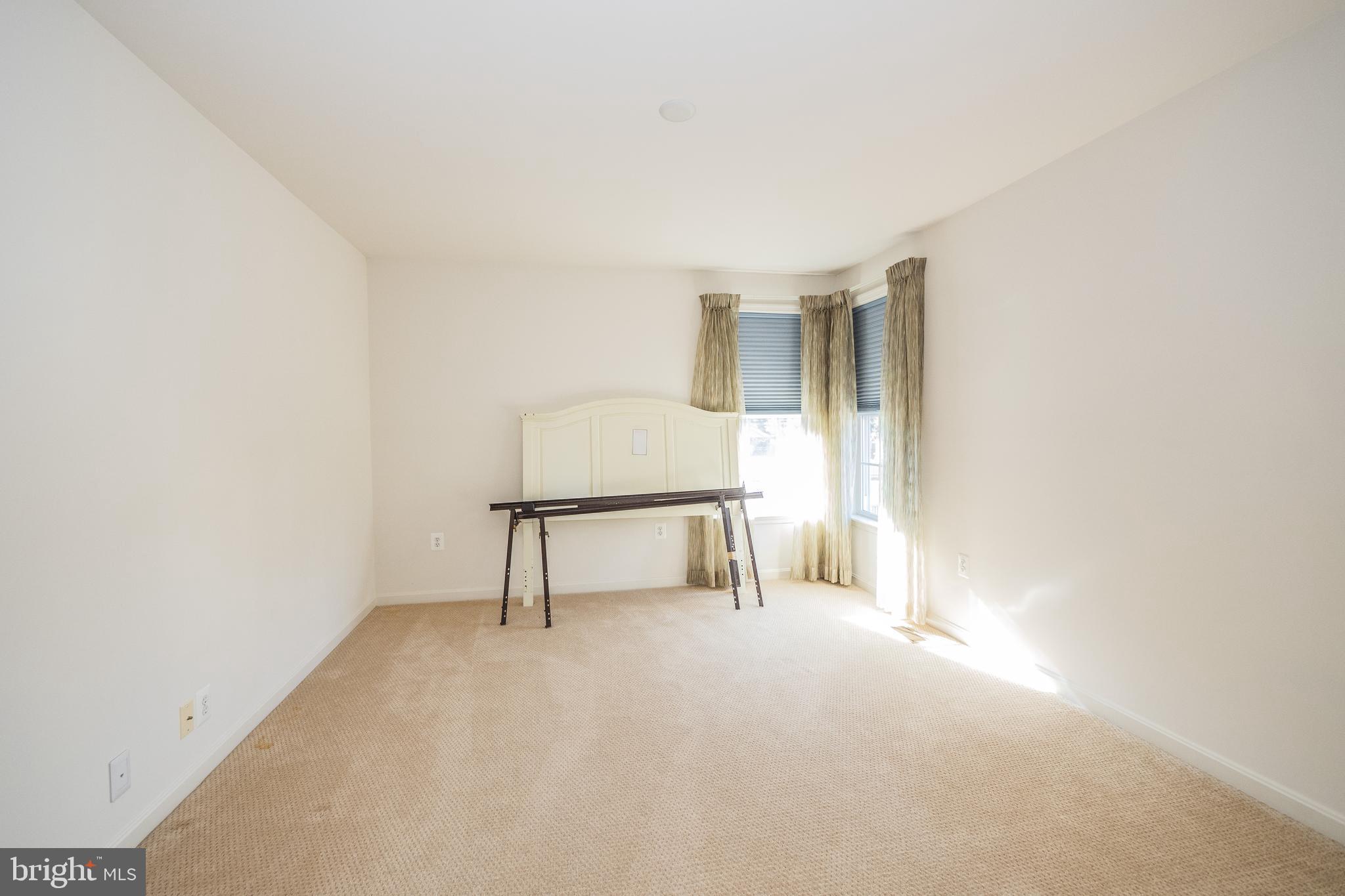 CLOVER RIDGE - Residential