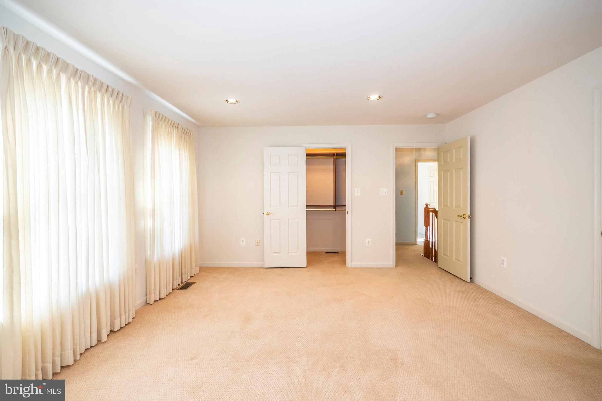 CLOVER RIDGE - Residential