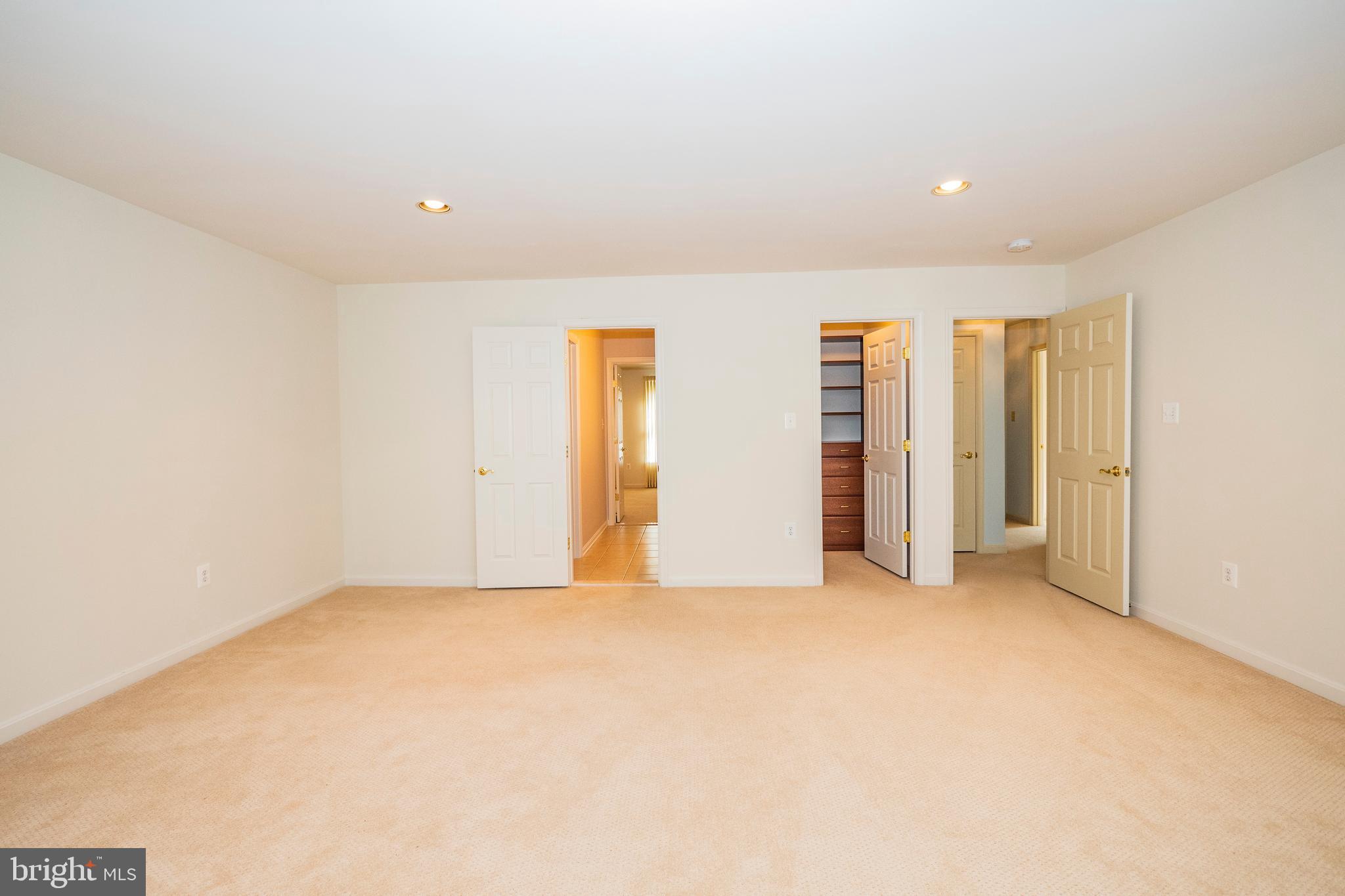 CLOVER RIDGE - Residential