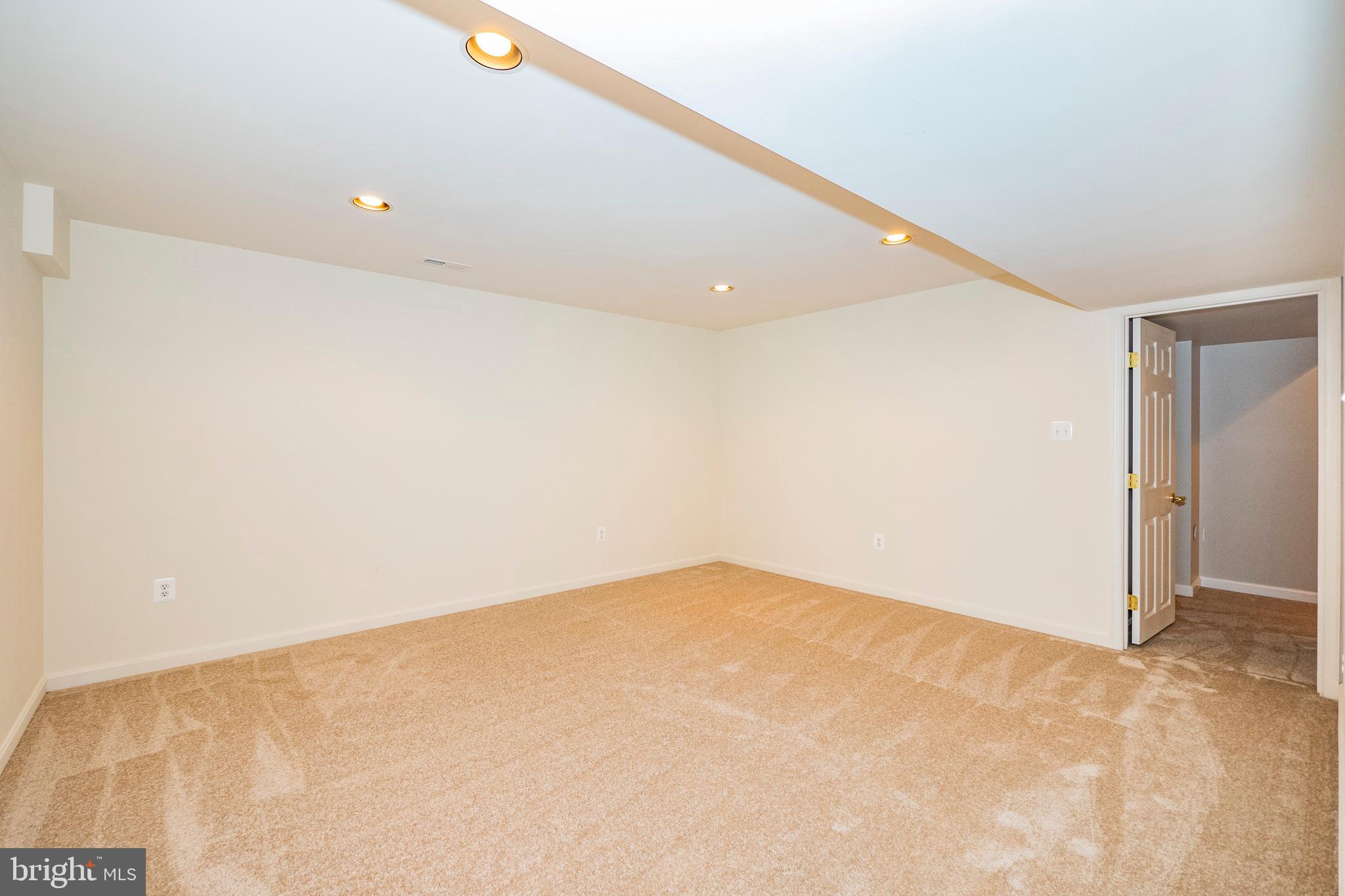 CLOVER RIDGE - Residential