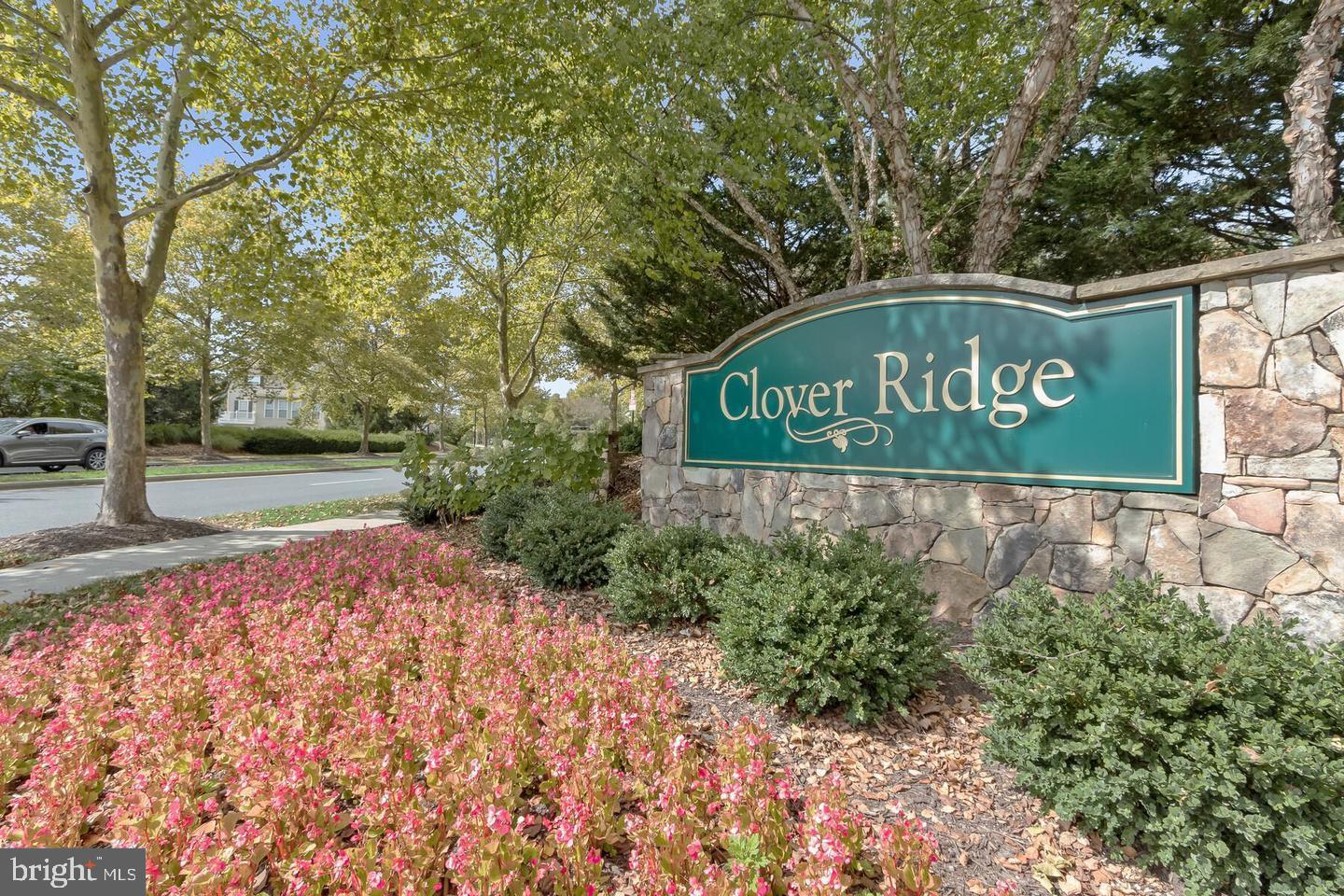CLOVER RIDGE - Residential