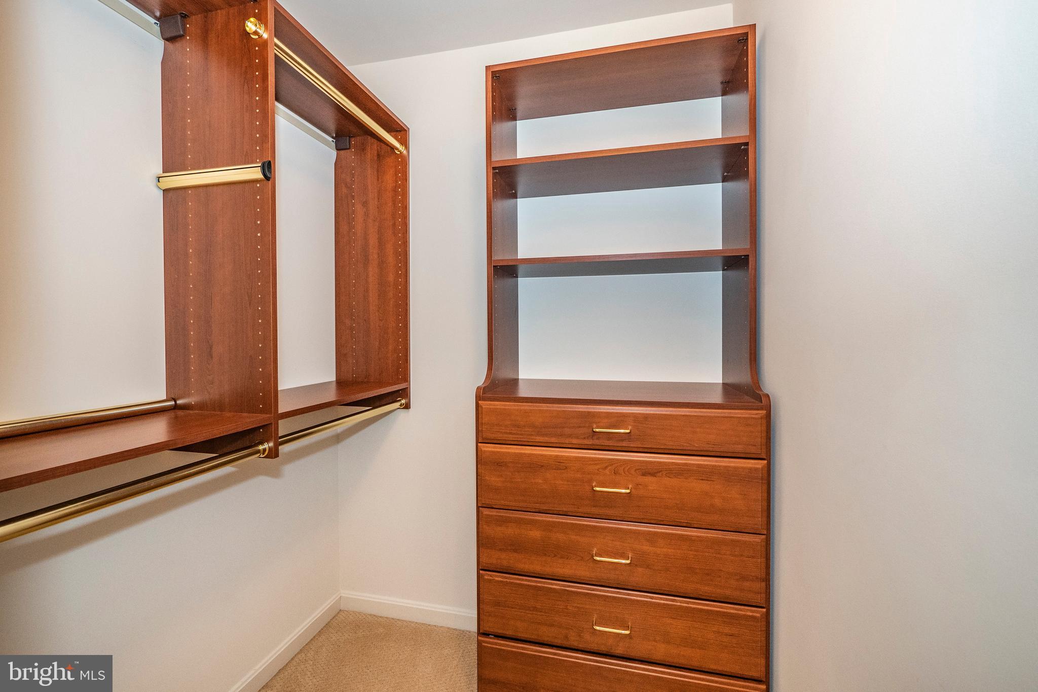 CLOVER RIDGE - Residential