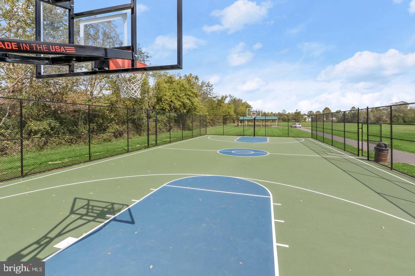 CLOVER RIDGE - Residential