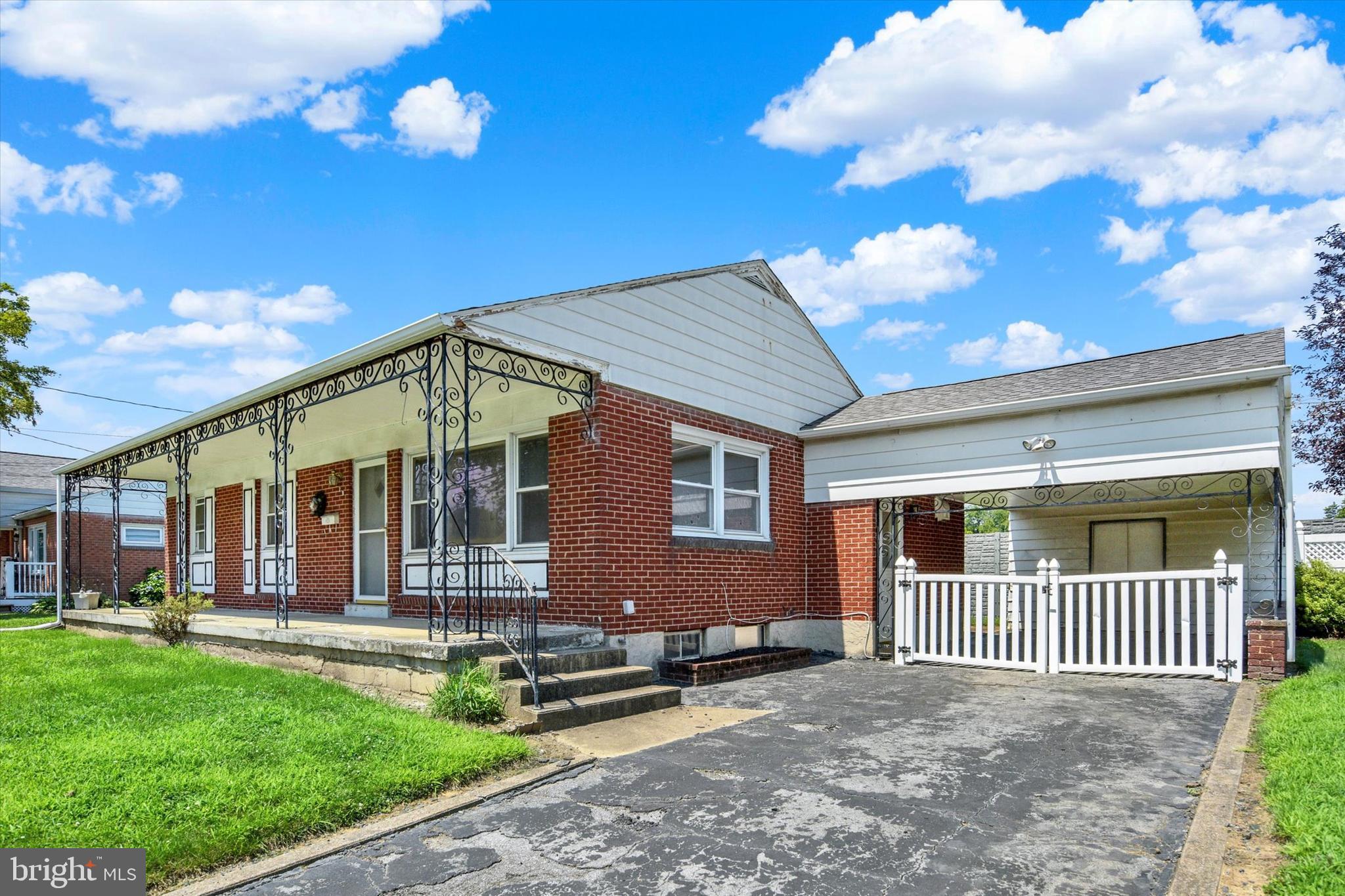 29 KENSINGTON DRIVE