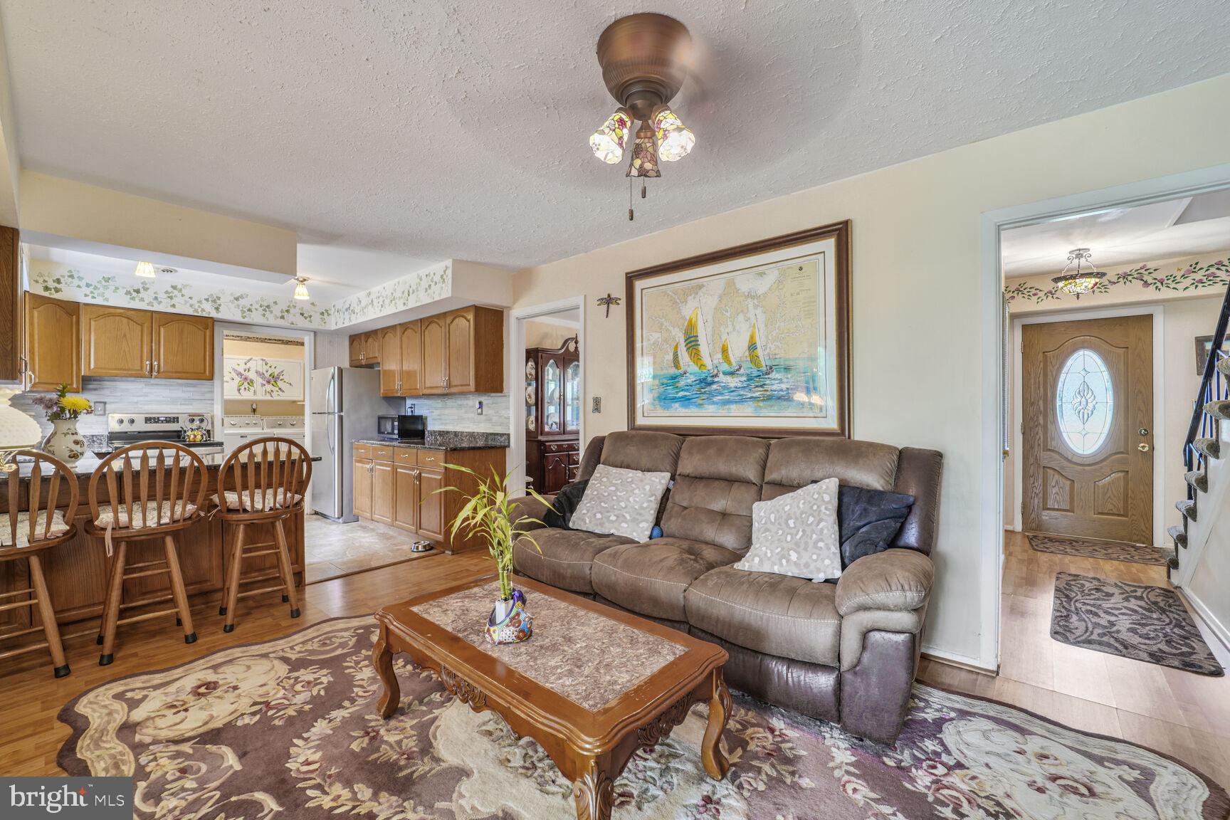 KENILWORTH - Residential