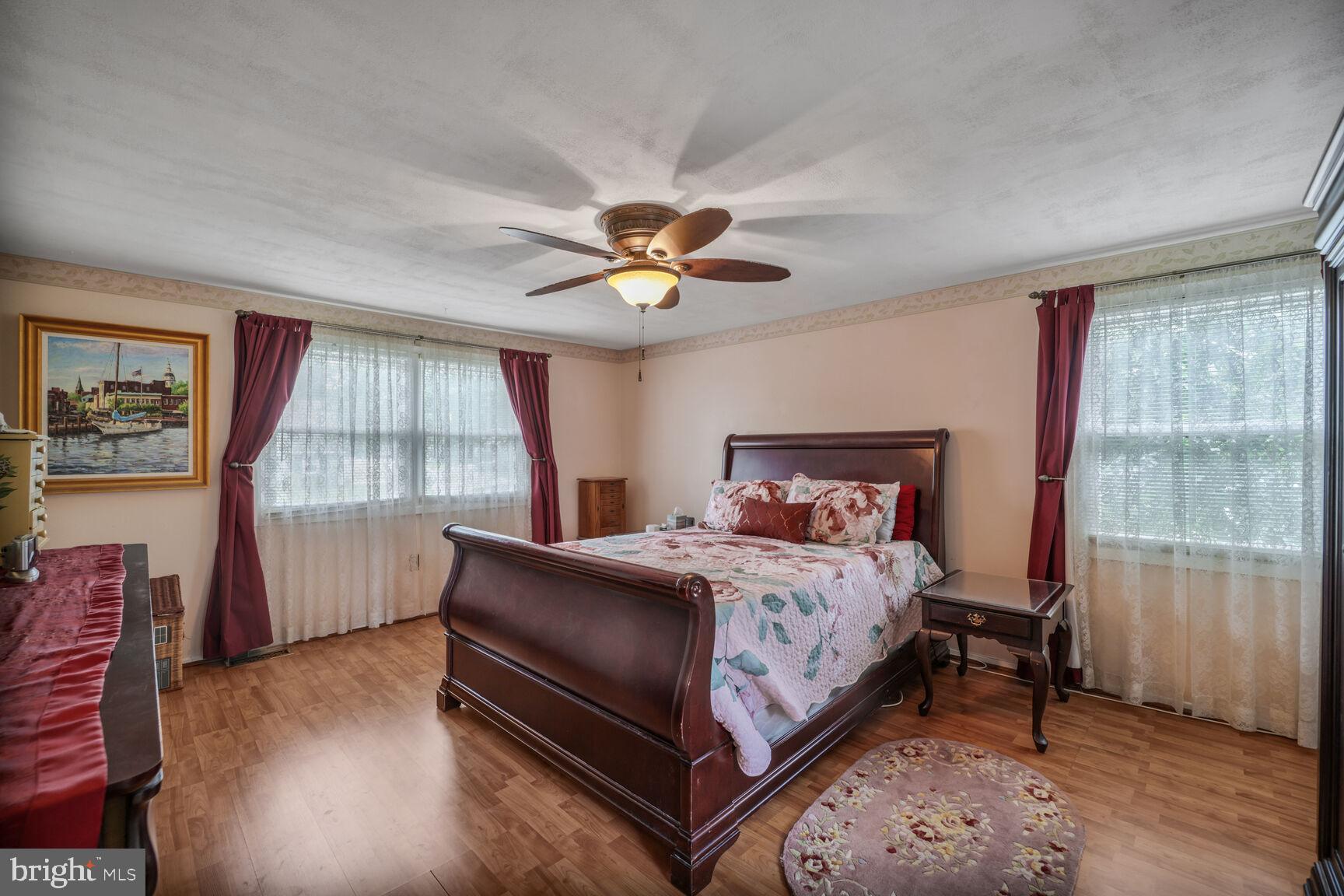 KENILWORTH - Residential