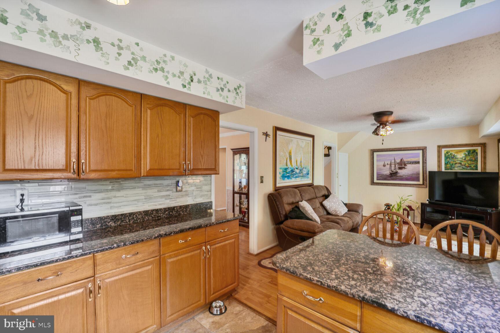 KENILWORTH - Residential