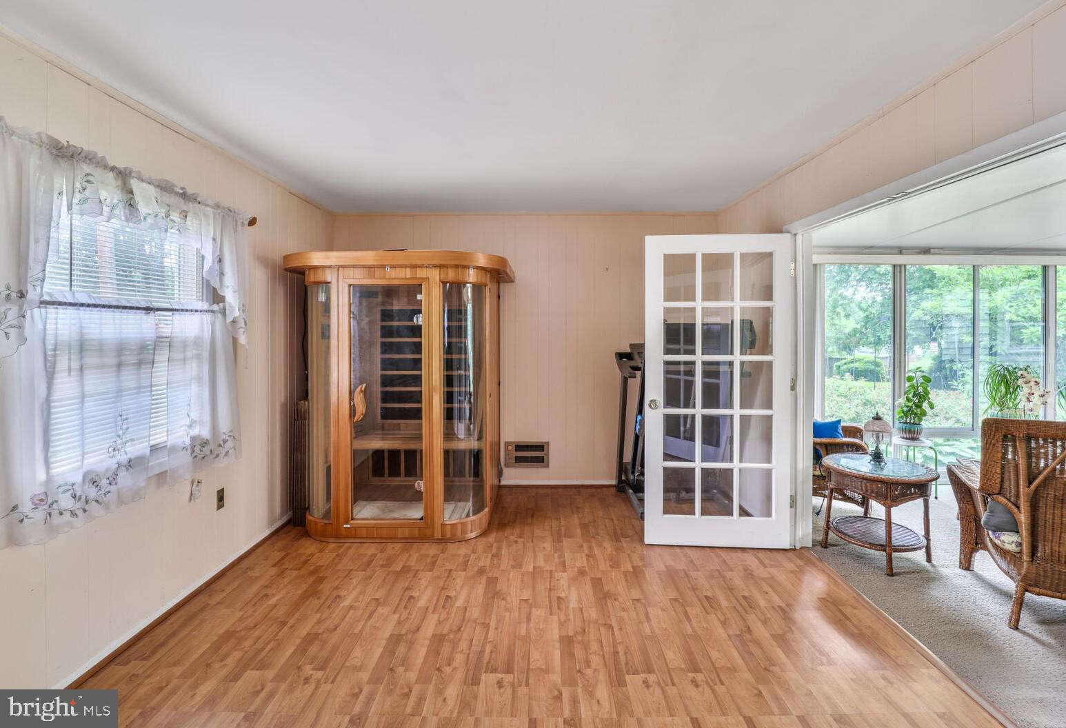 KENILWORTH - Residential