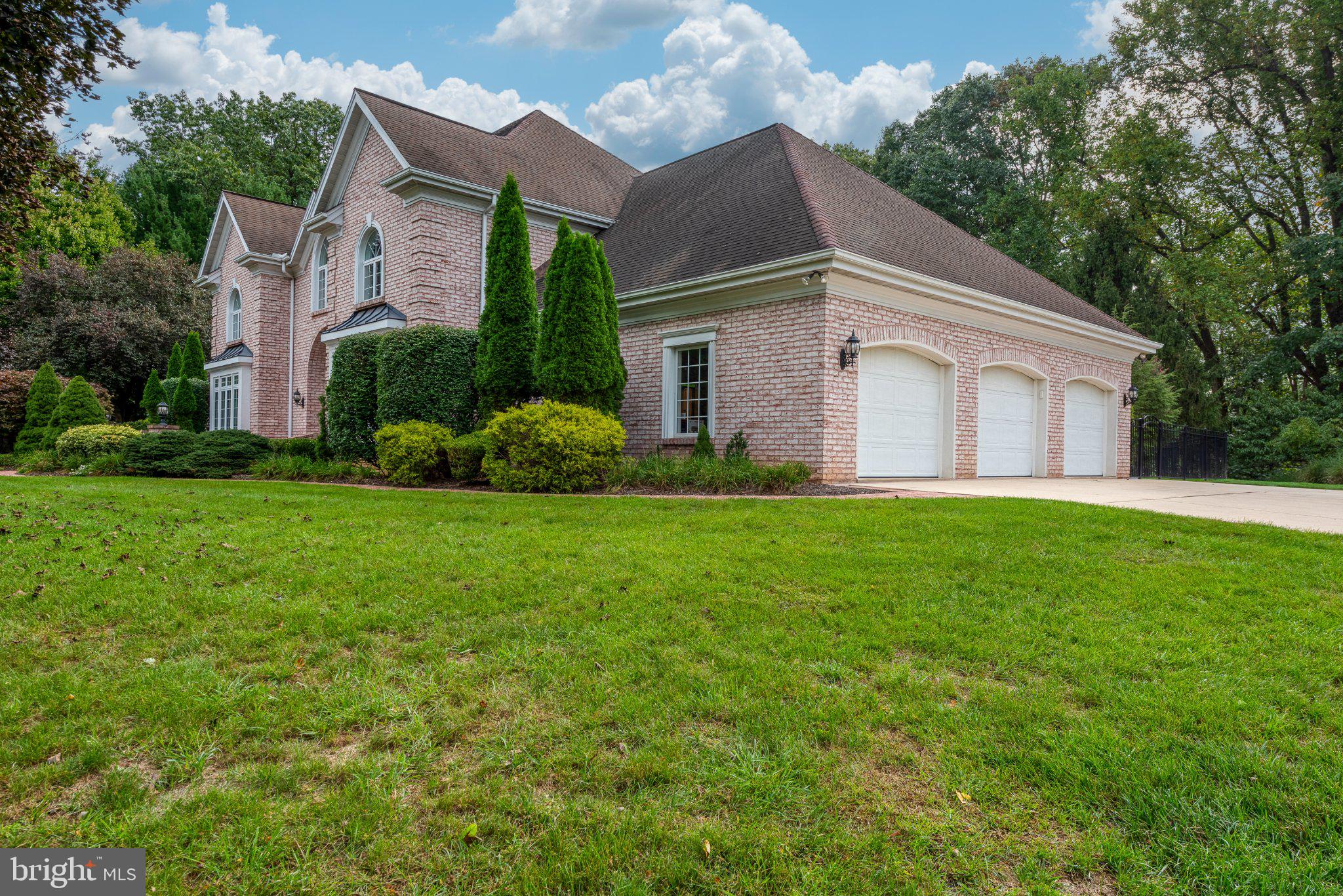 1098 STONEY RUN ROAD