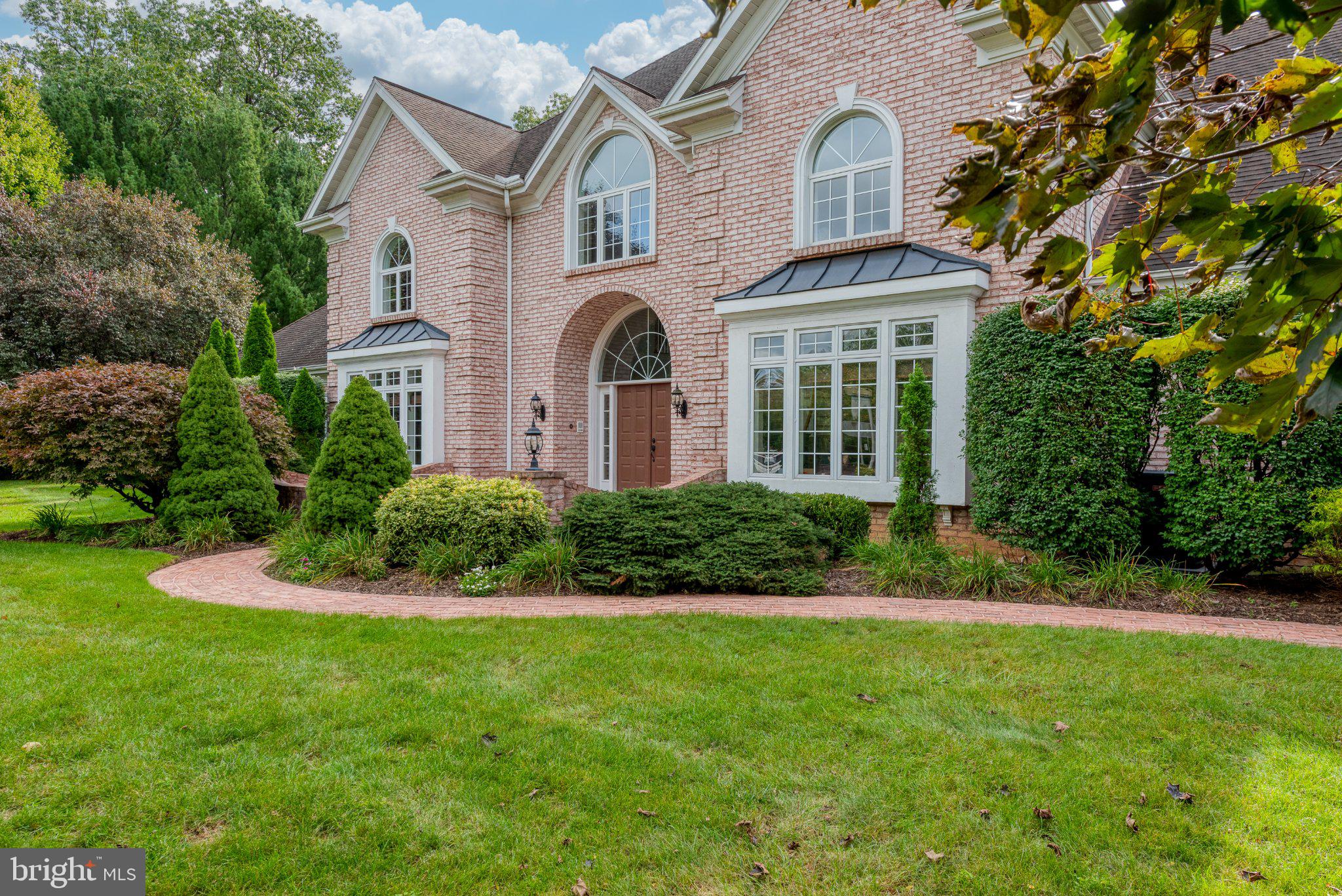 1098 STONEY RUN ROAD