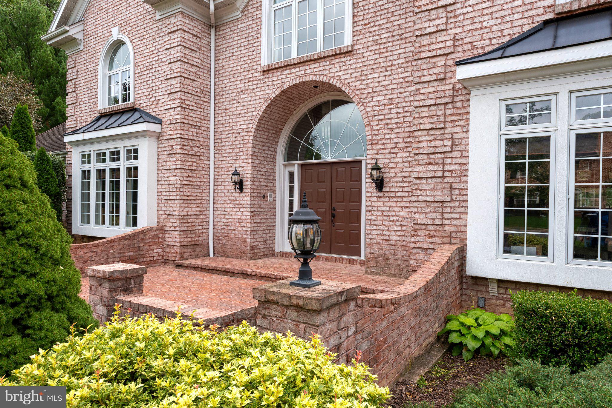 1098 STONEY RUN ROAD