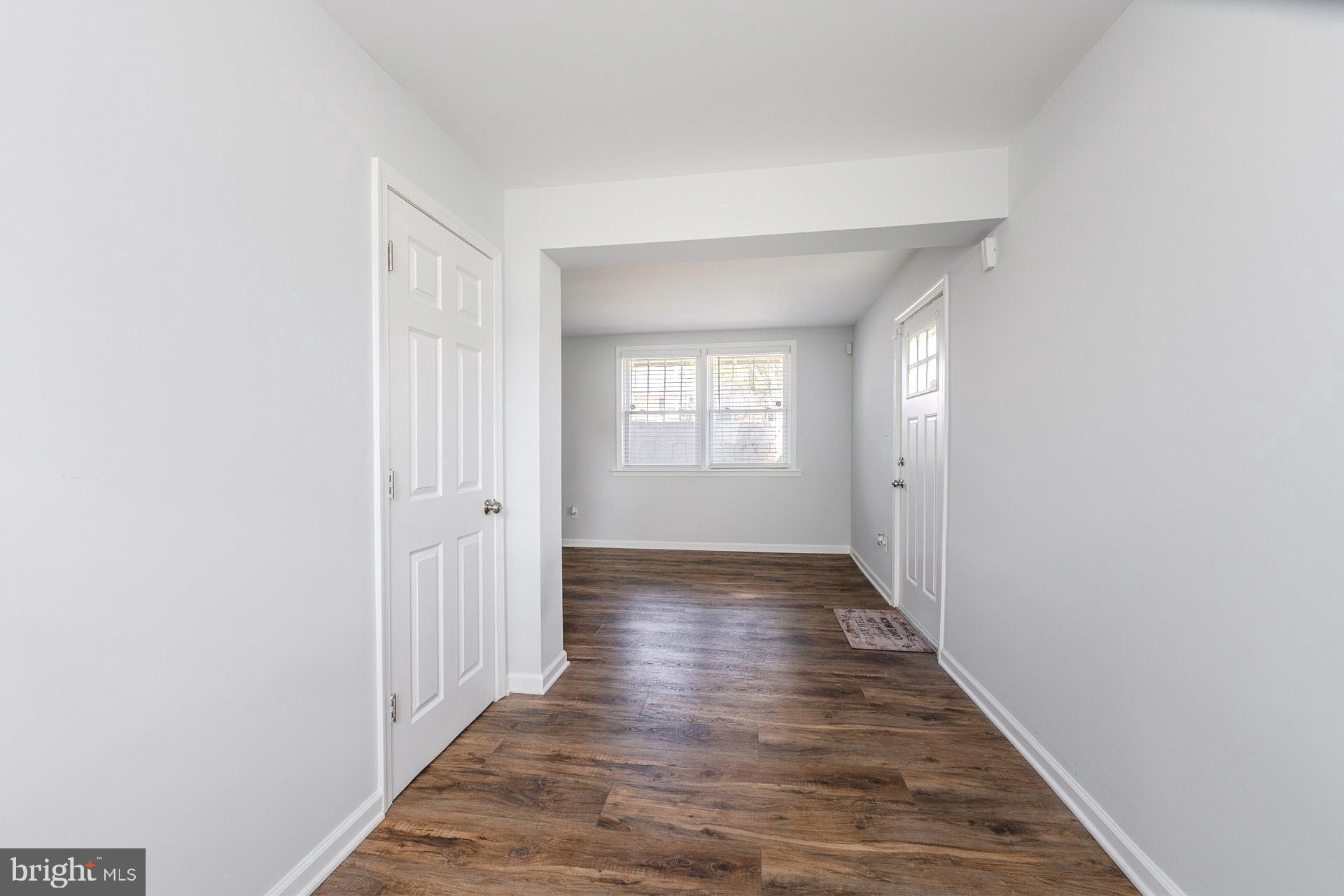 IVERSON MEWS CONDOMINIUM - Residential