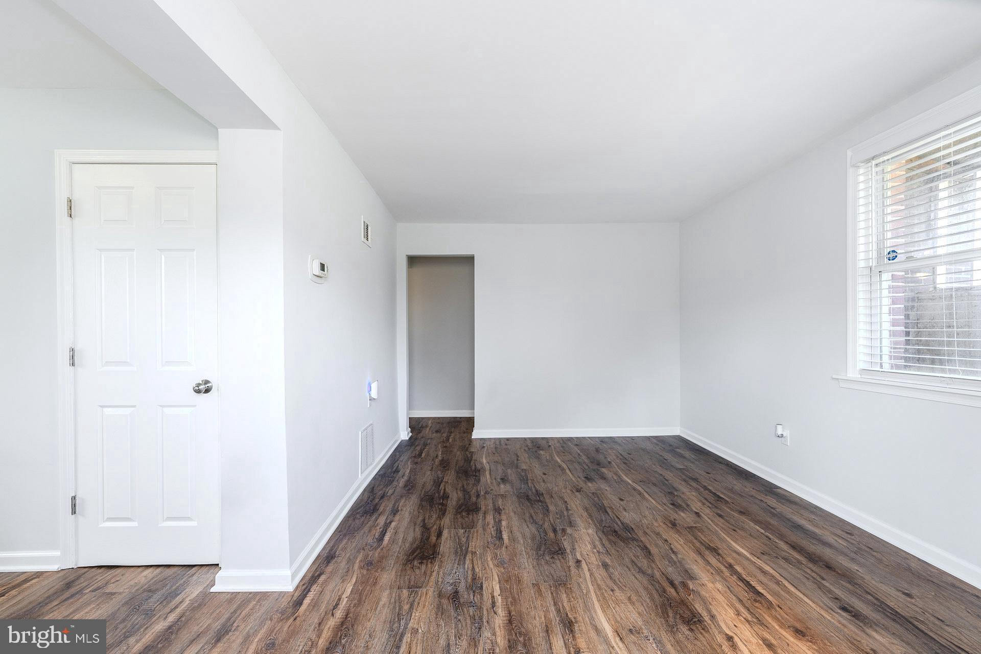 IVERSON MEWS CONDOMINIUM - Residential