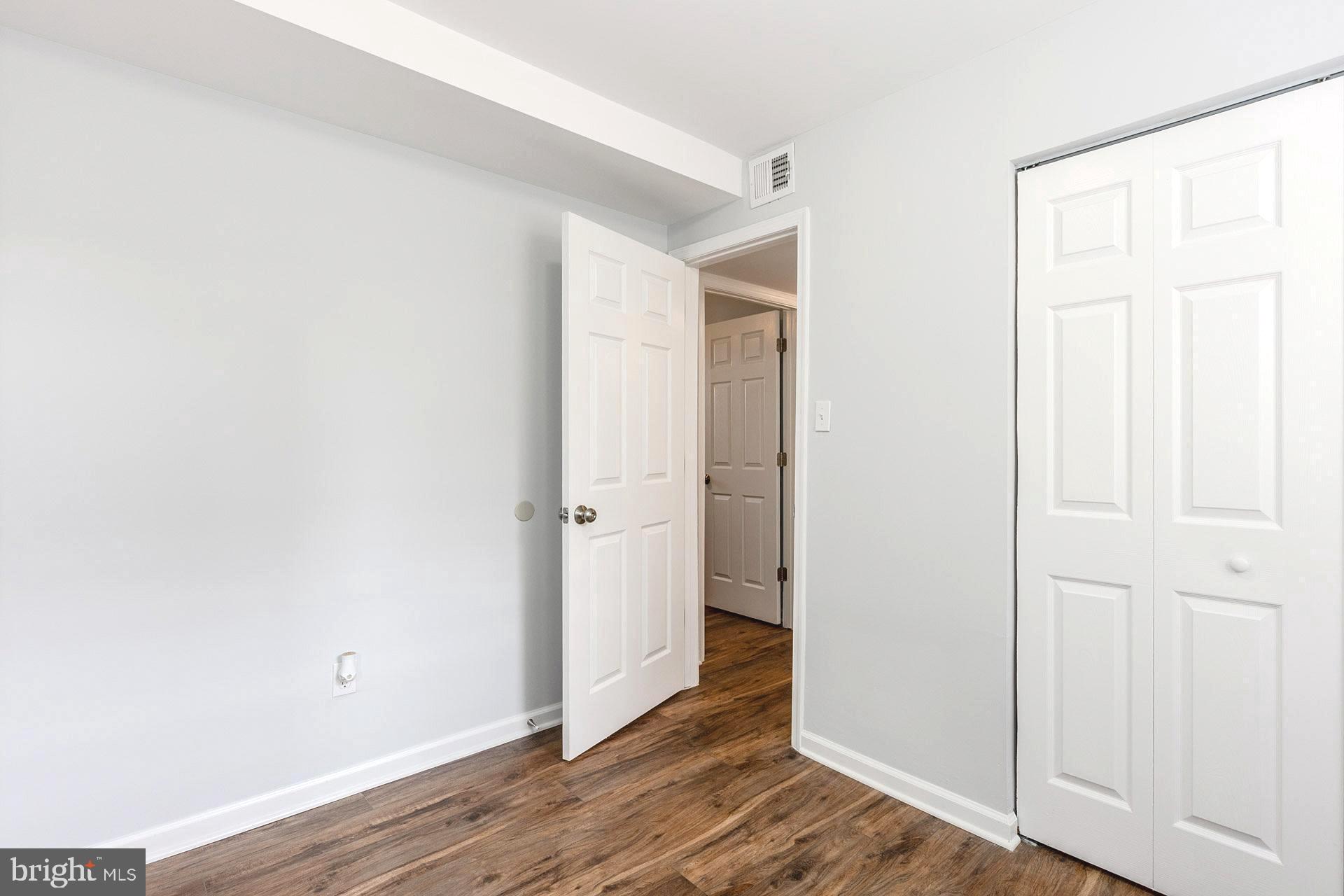 IVERSON MEWS CONDOMINIUM - Residential