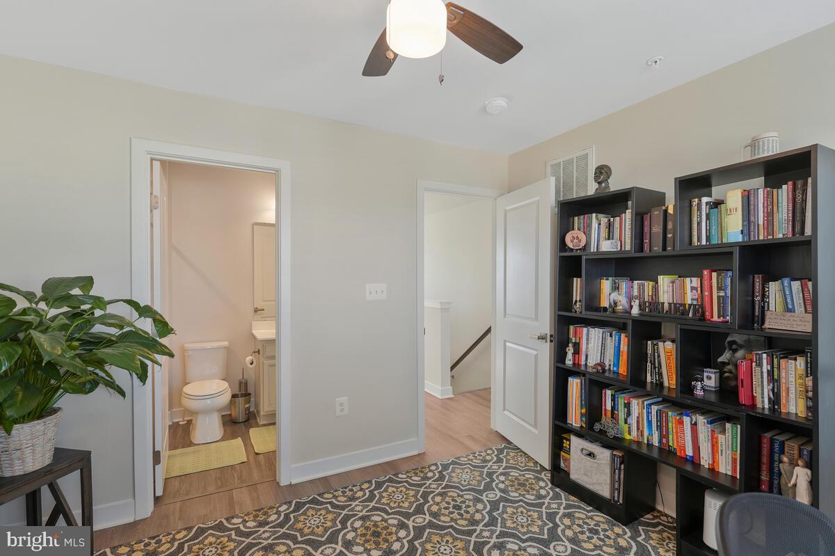 VILLAGE OF TOWNE SQUARE - Residential