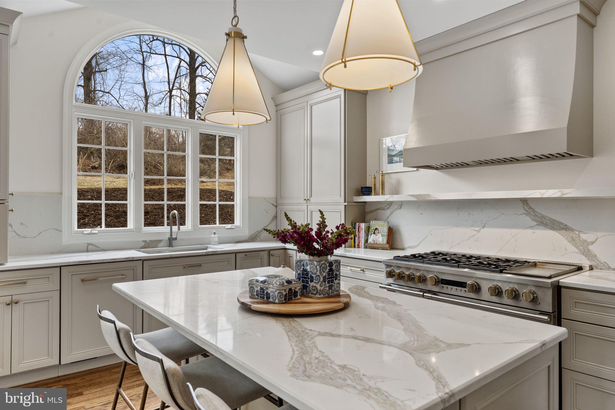 WHITEHORSE - Residential