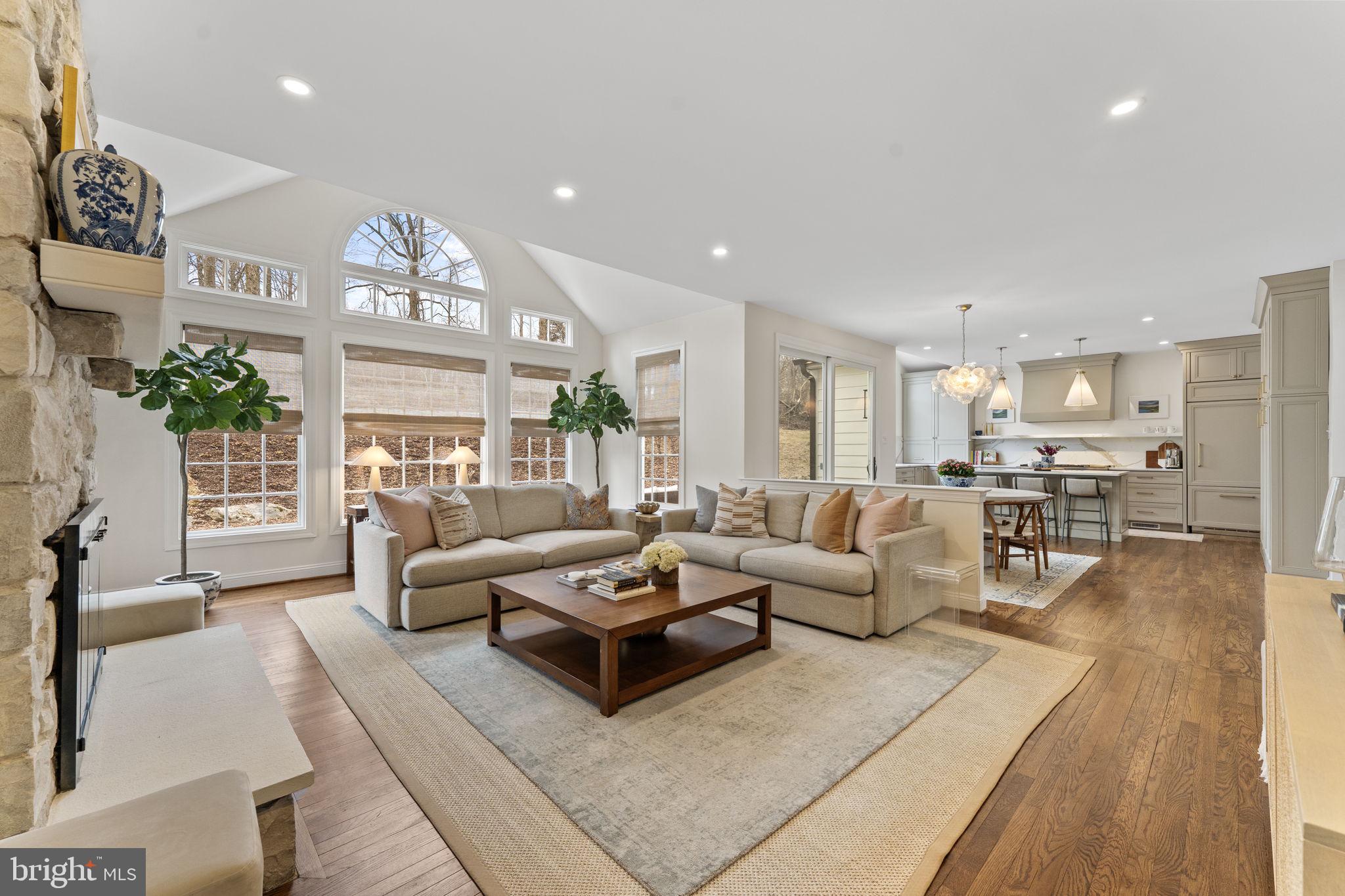 WHITEHORSE - Residential