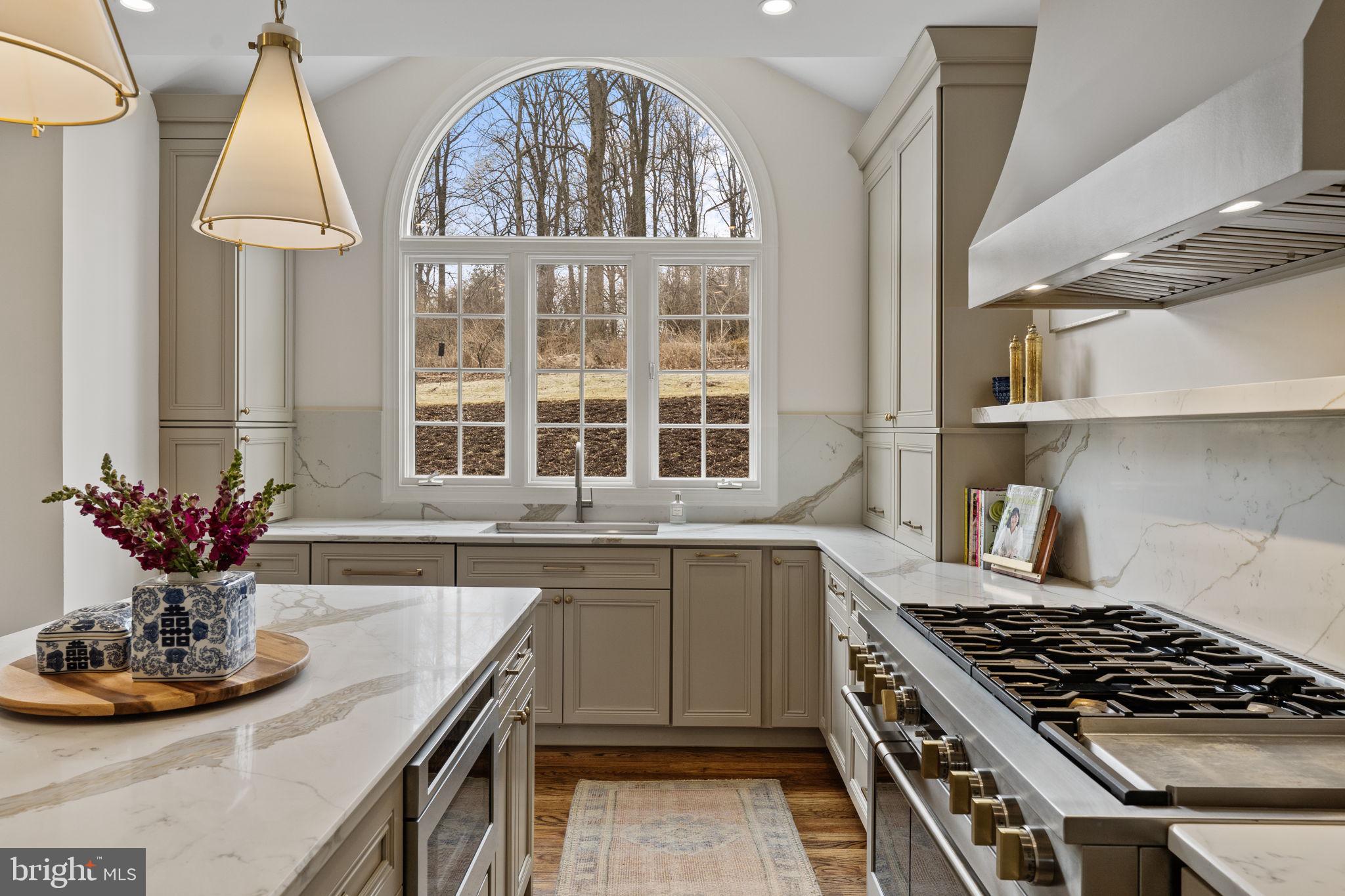 WHITEHORSE - Residential