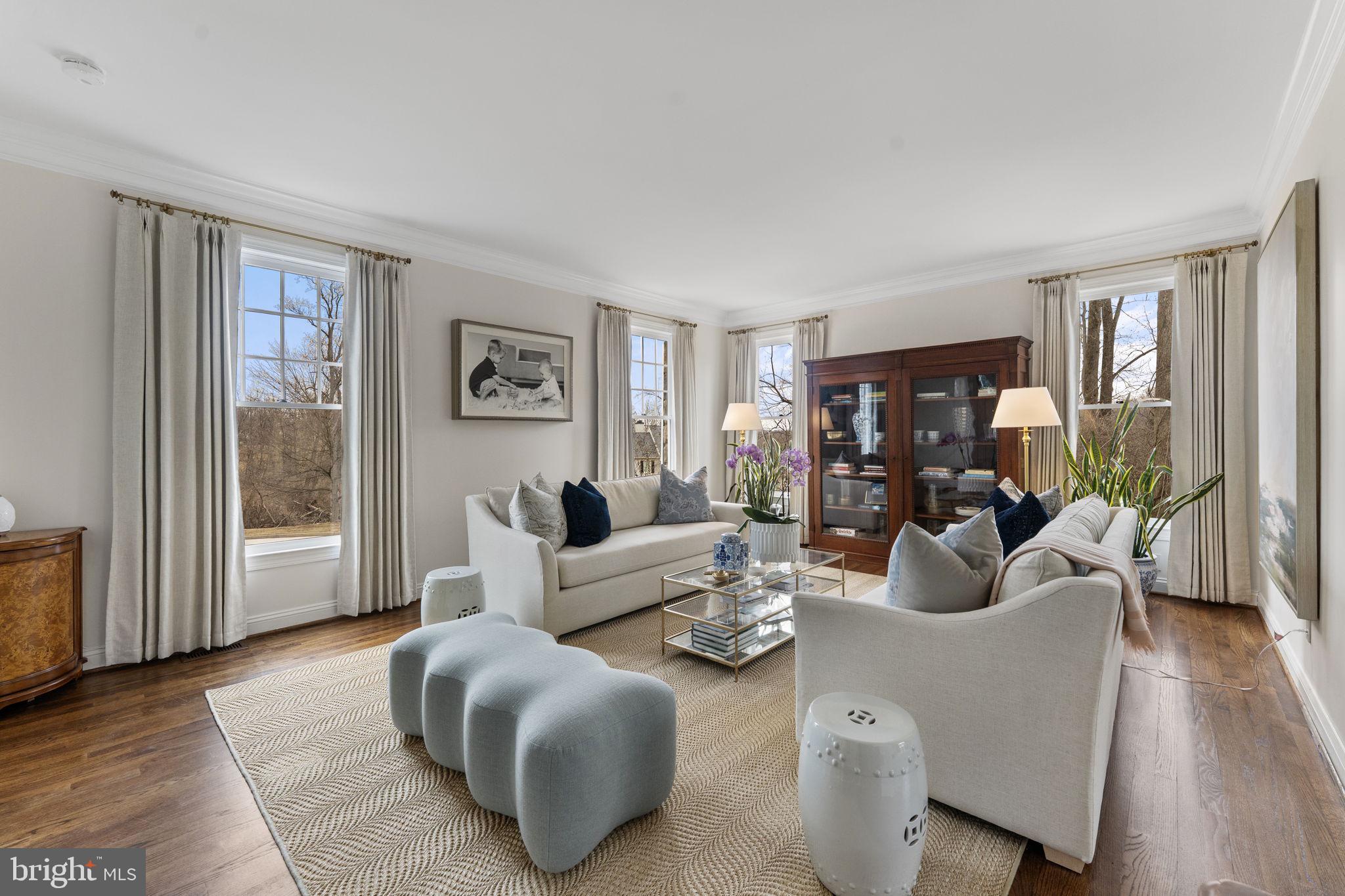 WHITEHORSE - Residential