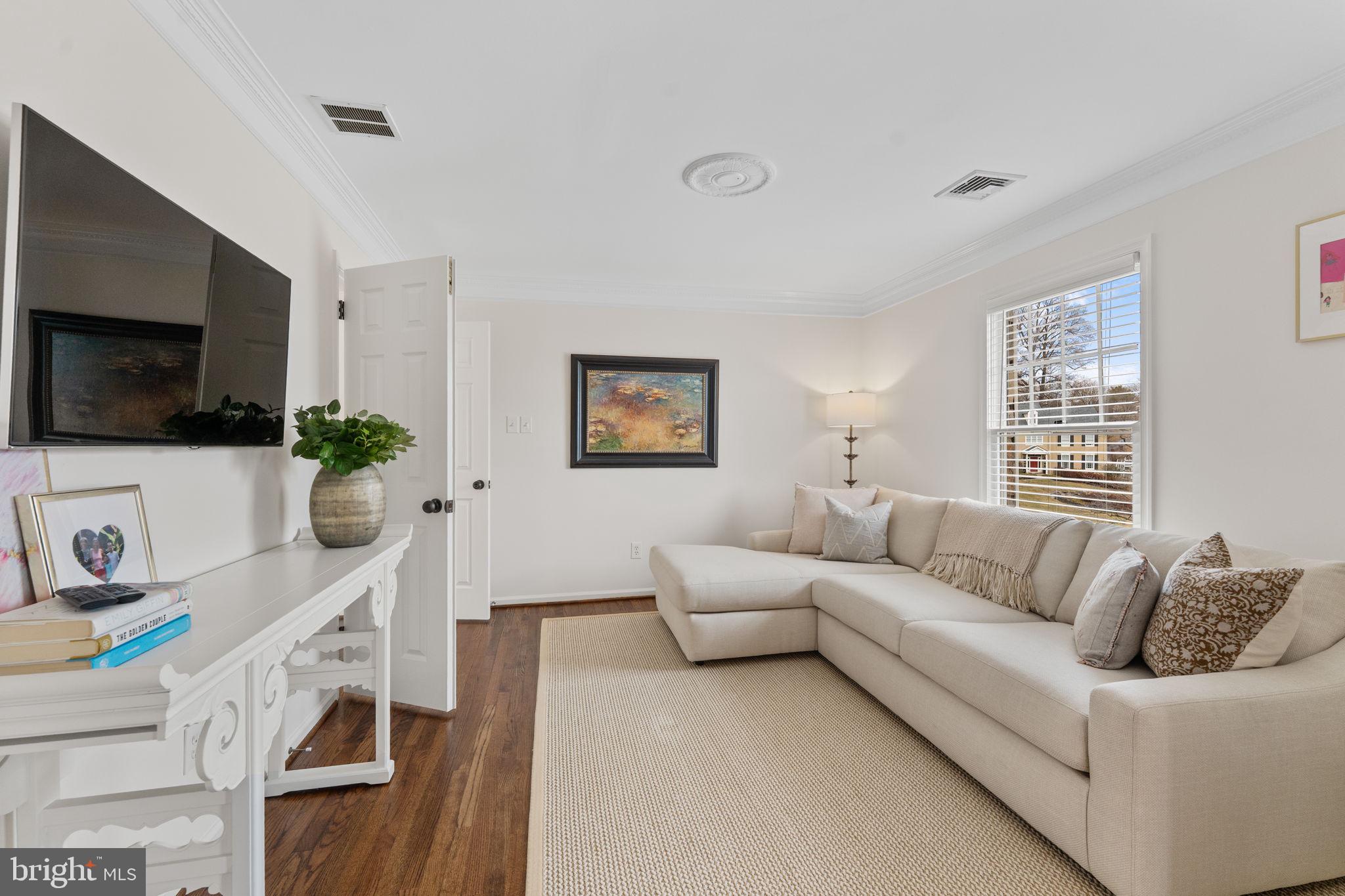 WHITEHORSE - Residential