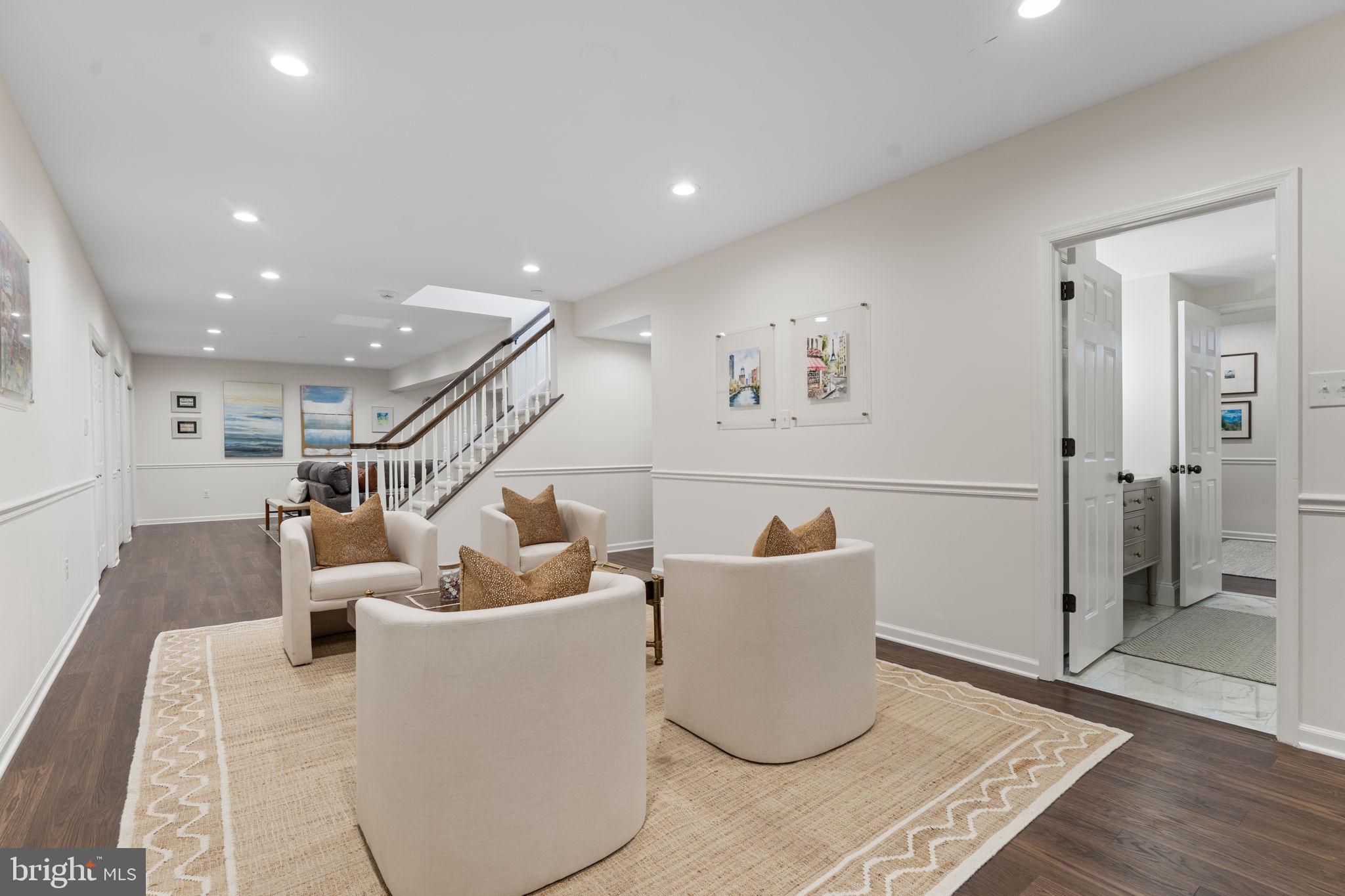 WHITEHORSE - Residential