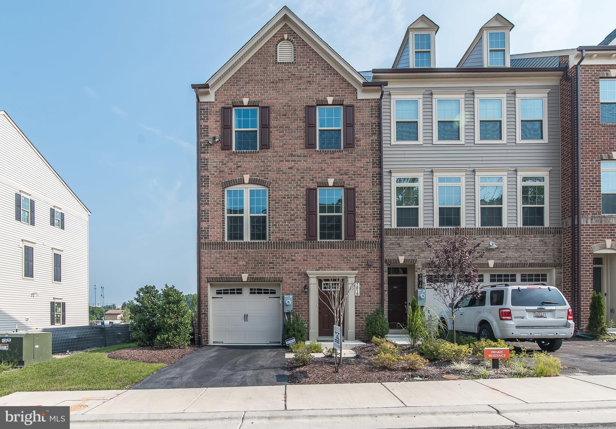 PARKSIDE - Residential Lease