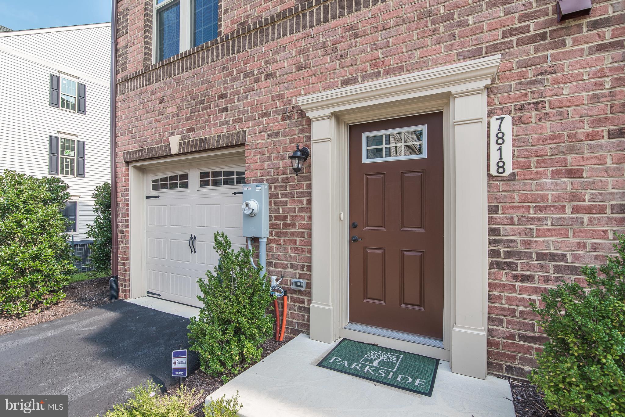 PARKSIDE - Residential Lease