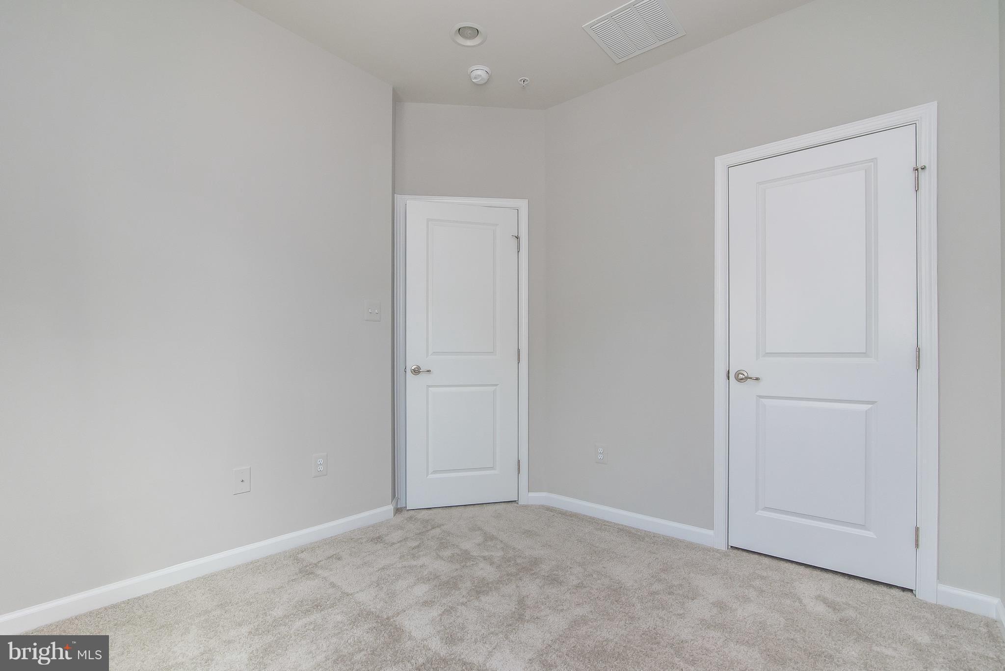 PARKSIDE - Residential Lease