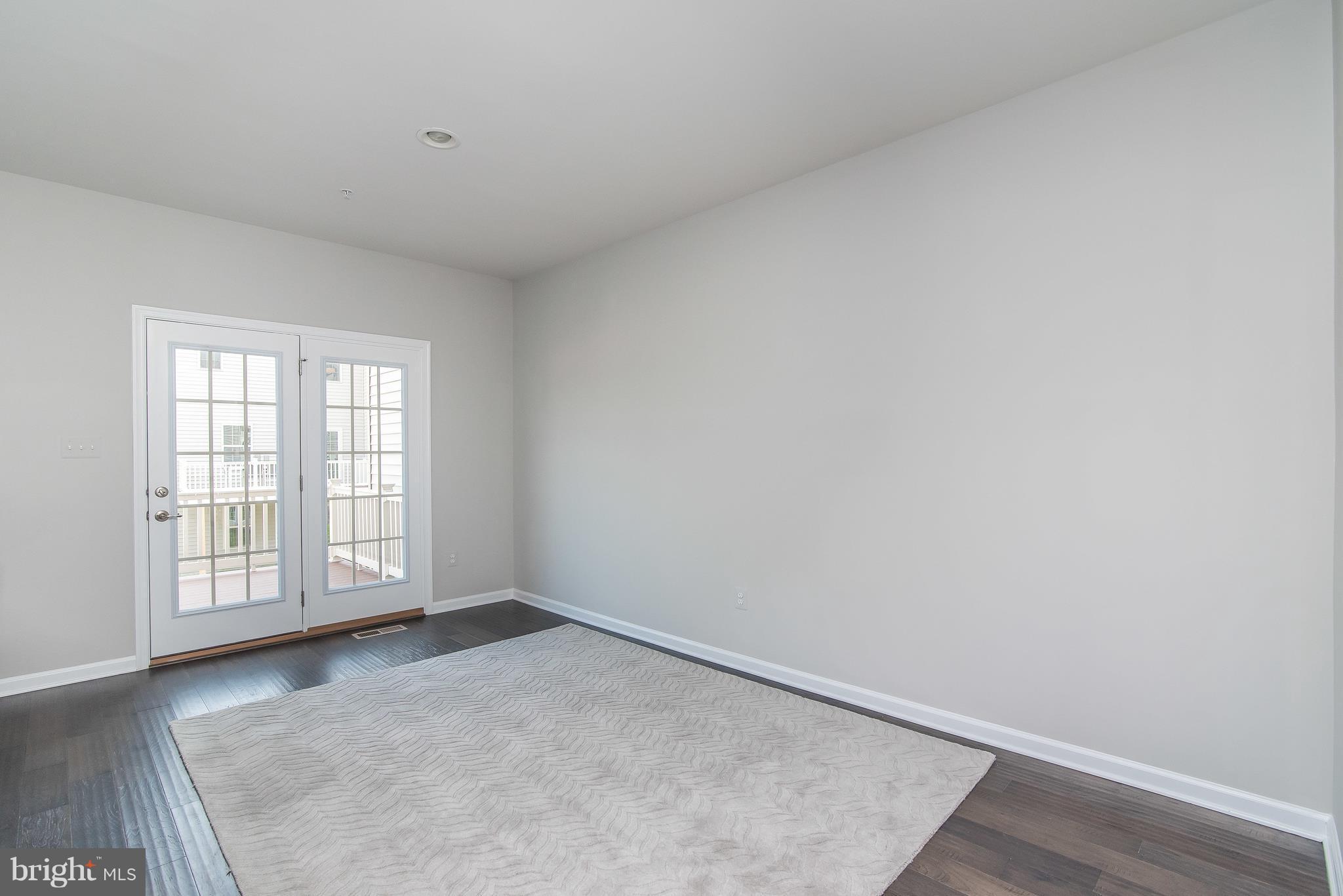 PARKSIDE - Residential Lease